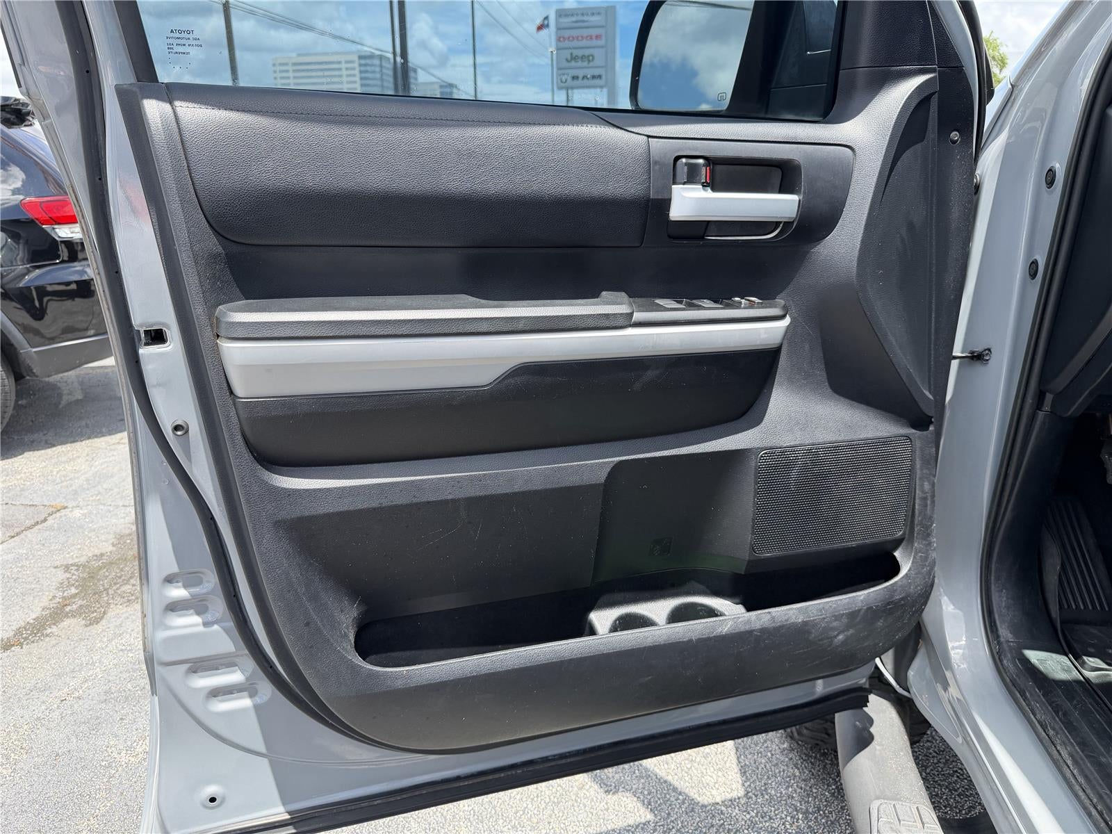 2019 Toyota Tundra SR5 5.7L V8