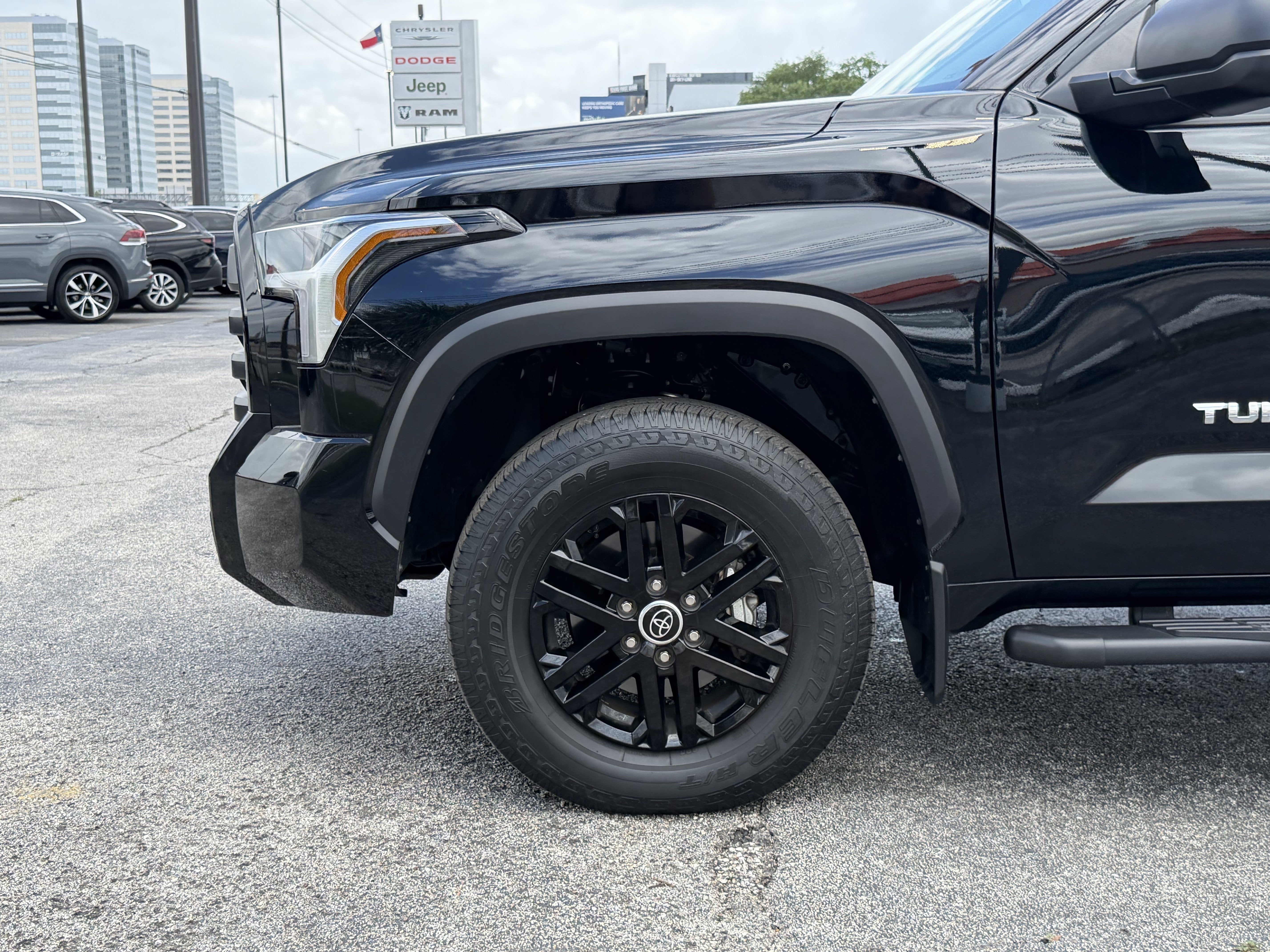 2024 Toyota Tundra SR5