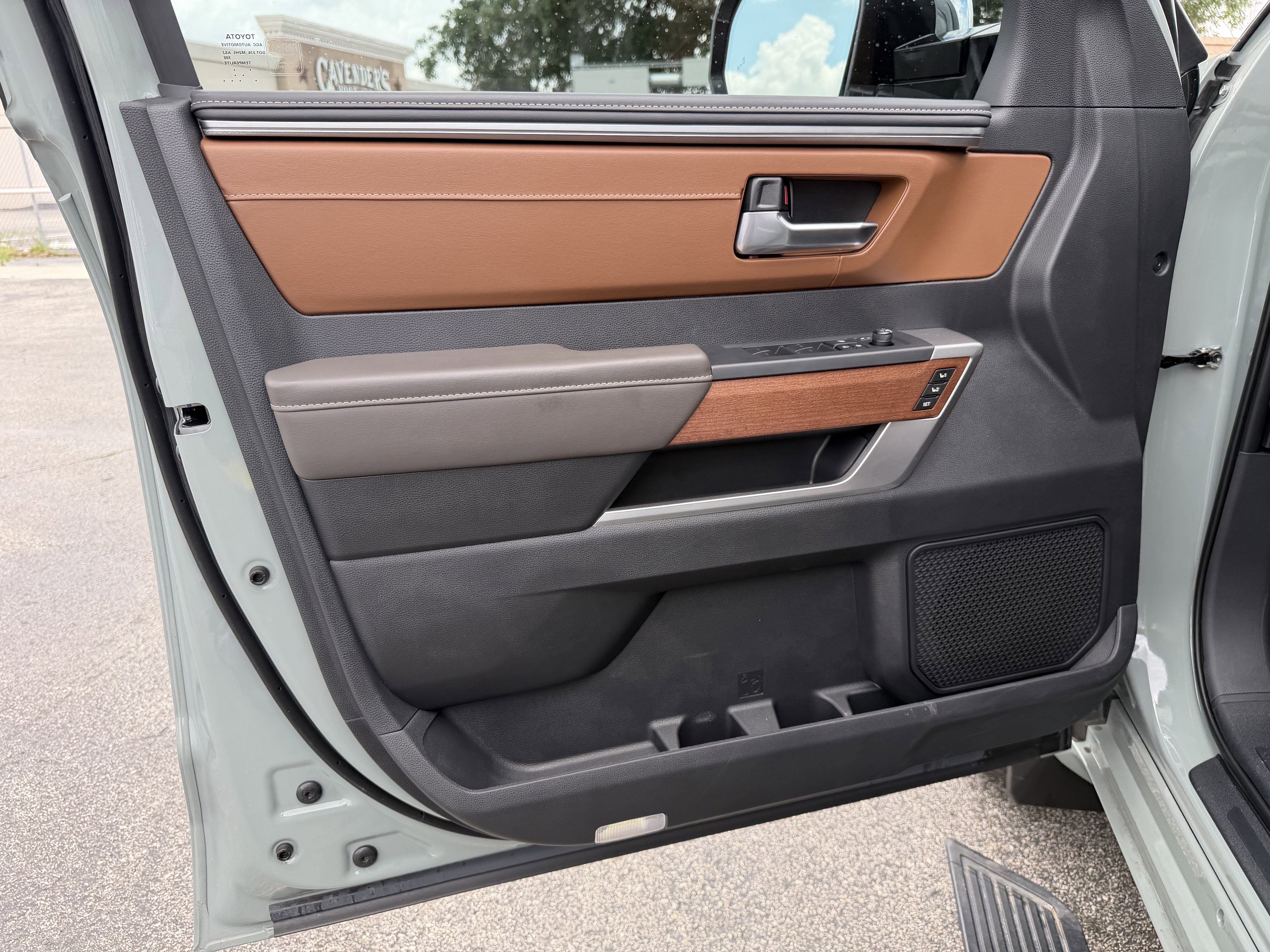 2025 Toyota Tundra Hybrid 1794 Edition CrewMax 5.5' Bed