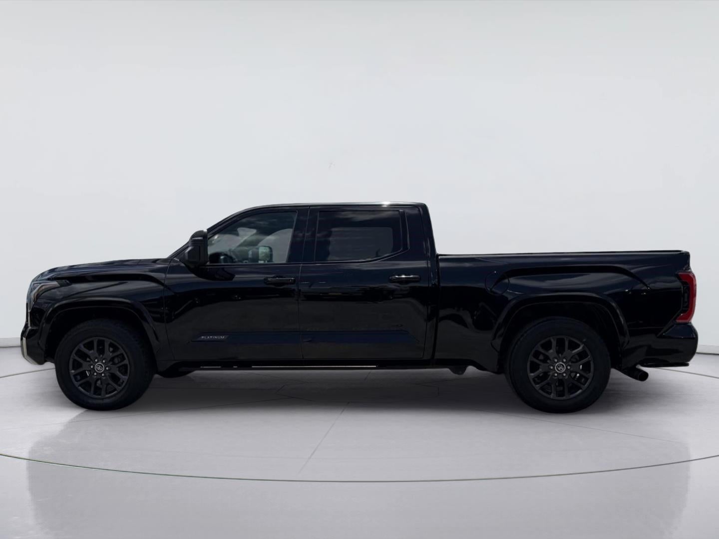 2023 Toyota Tundra Platinum HV