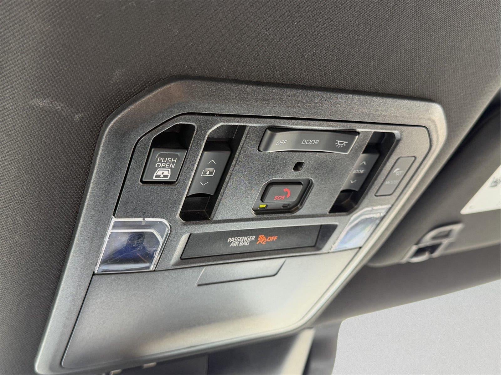 2023 Toyota Tundra Platinum HV