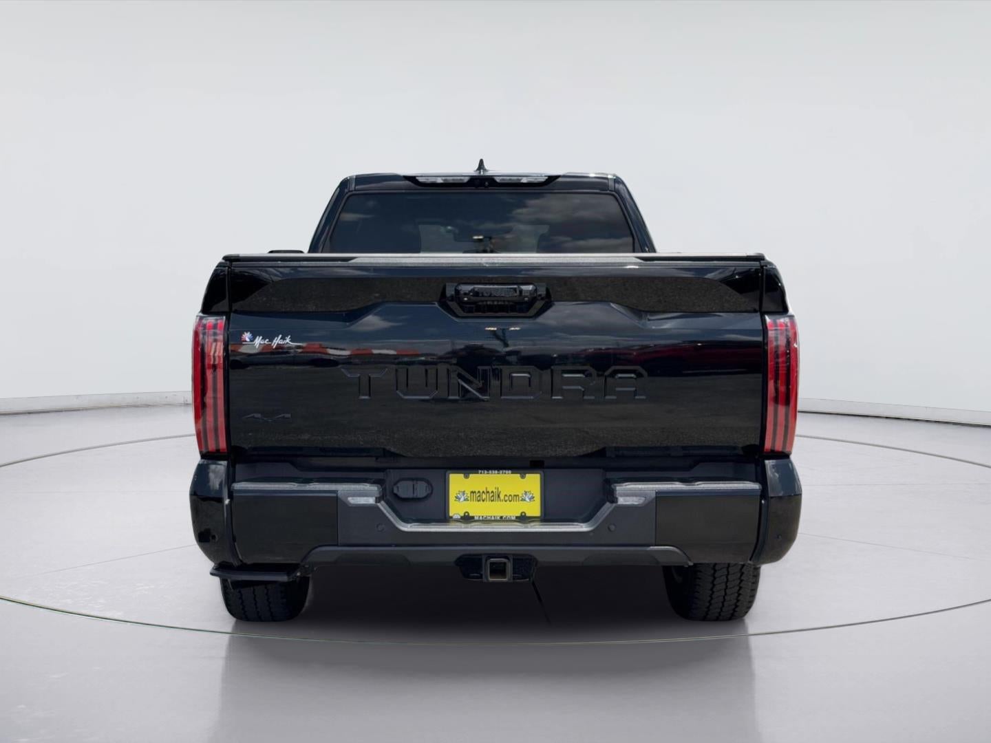 2023 Toyota Tundra Platinum HV