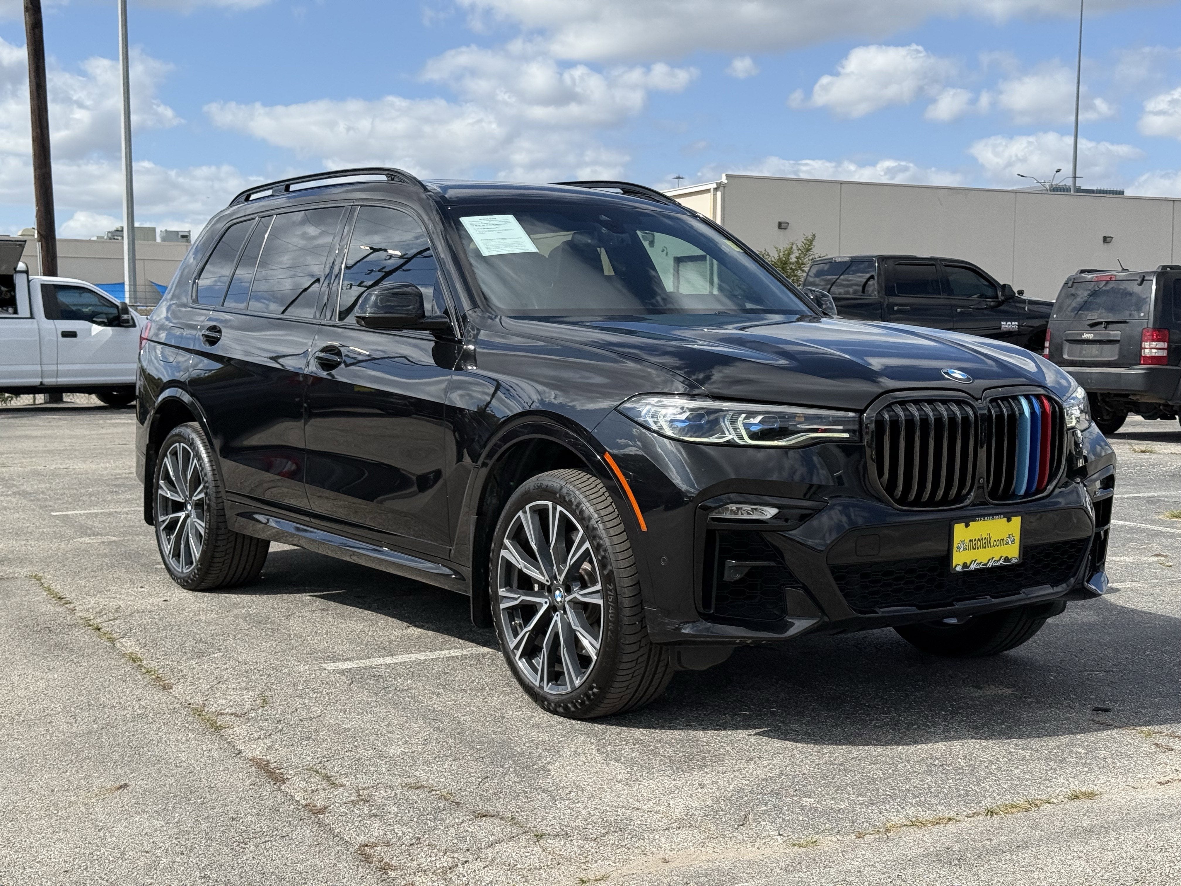 2022 BMW X7 M50i