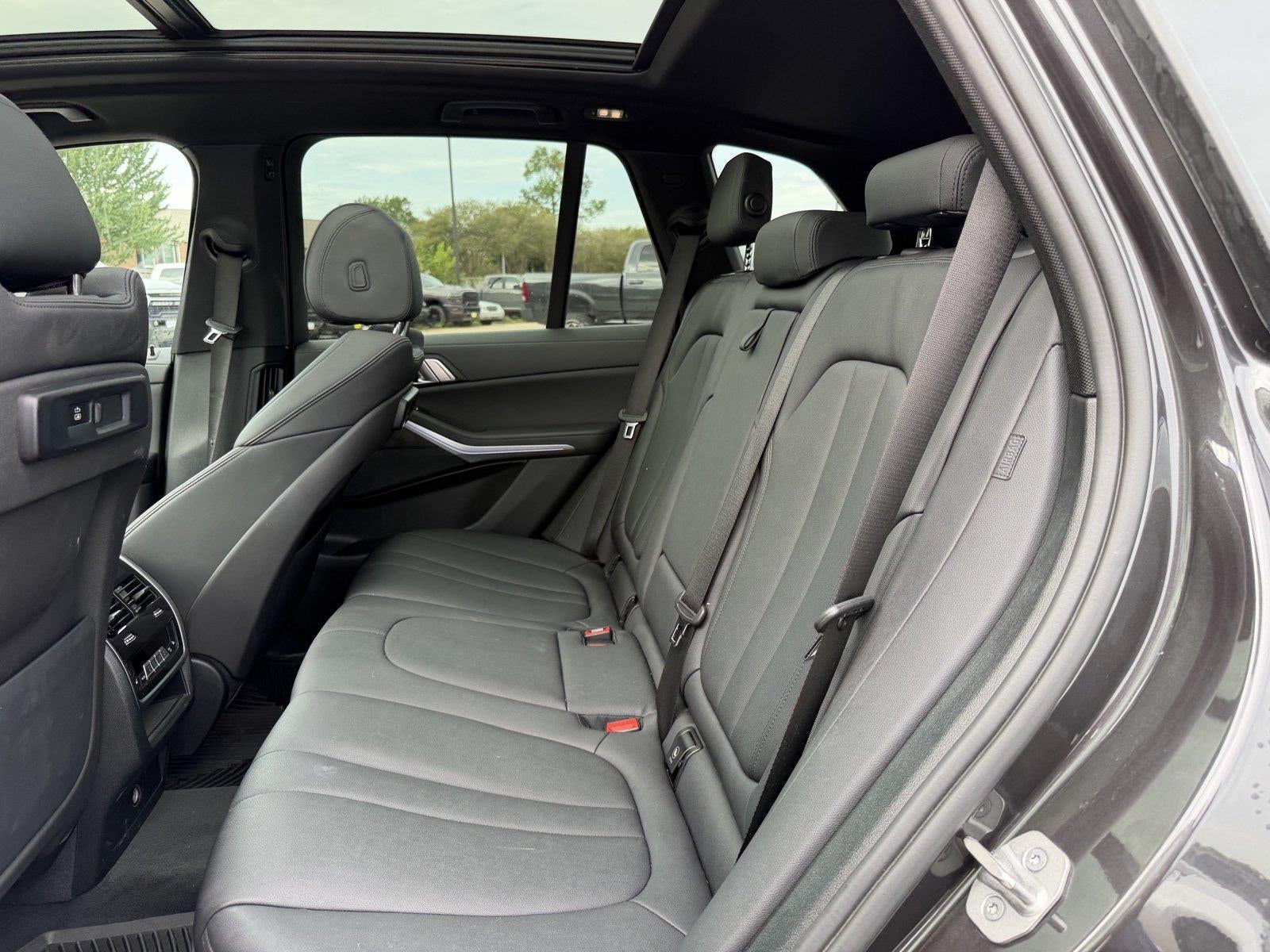 2022 BMW X5 45E