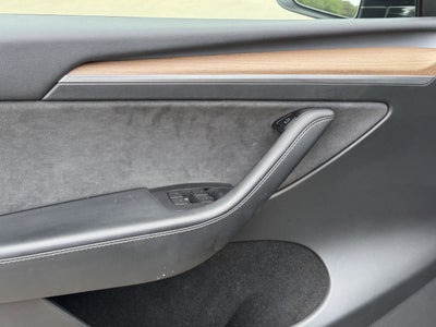 2023 Tesla Model Y Performance Dual Motor All-Wheel Drive
