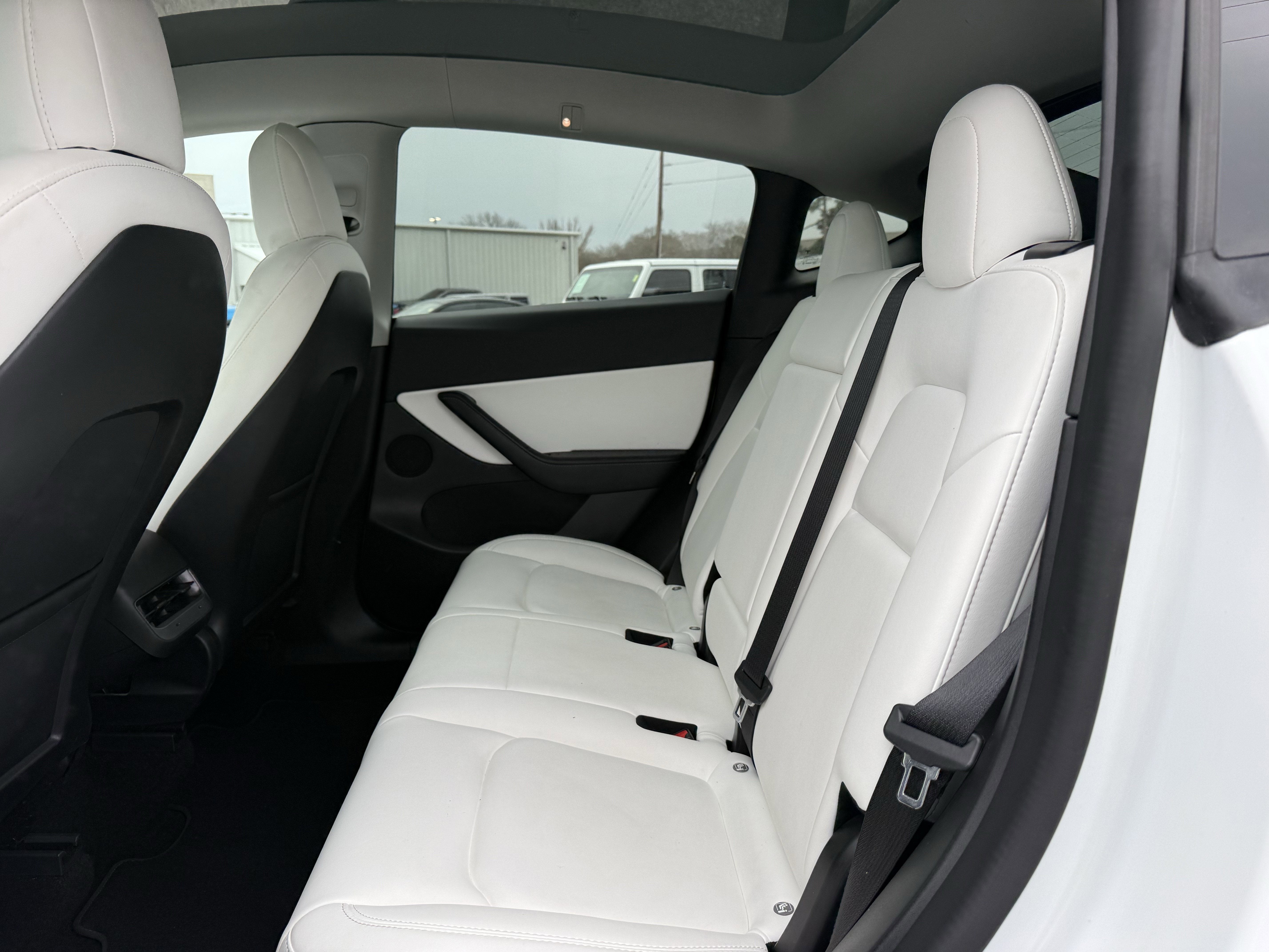 2022 Tesla Model Y Performance Dual Motor All-Wheel Drive