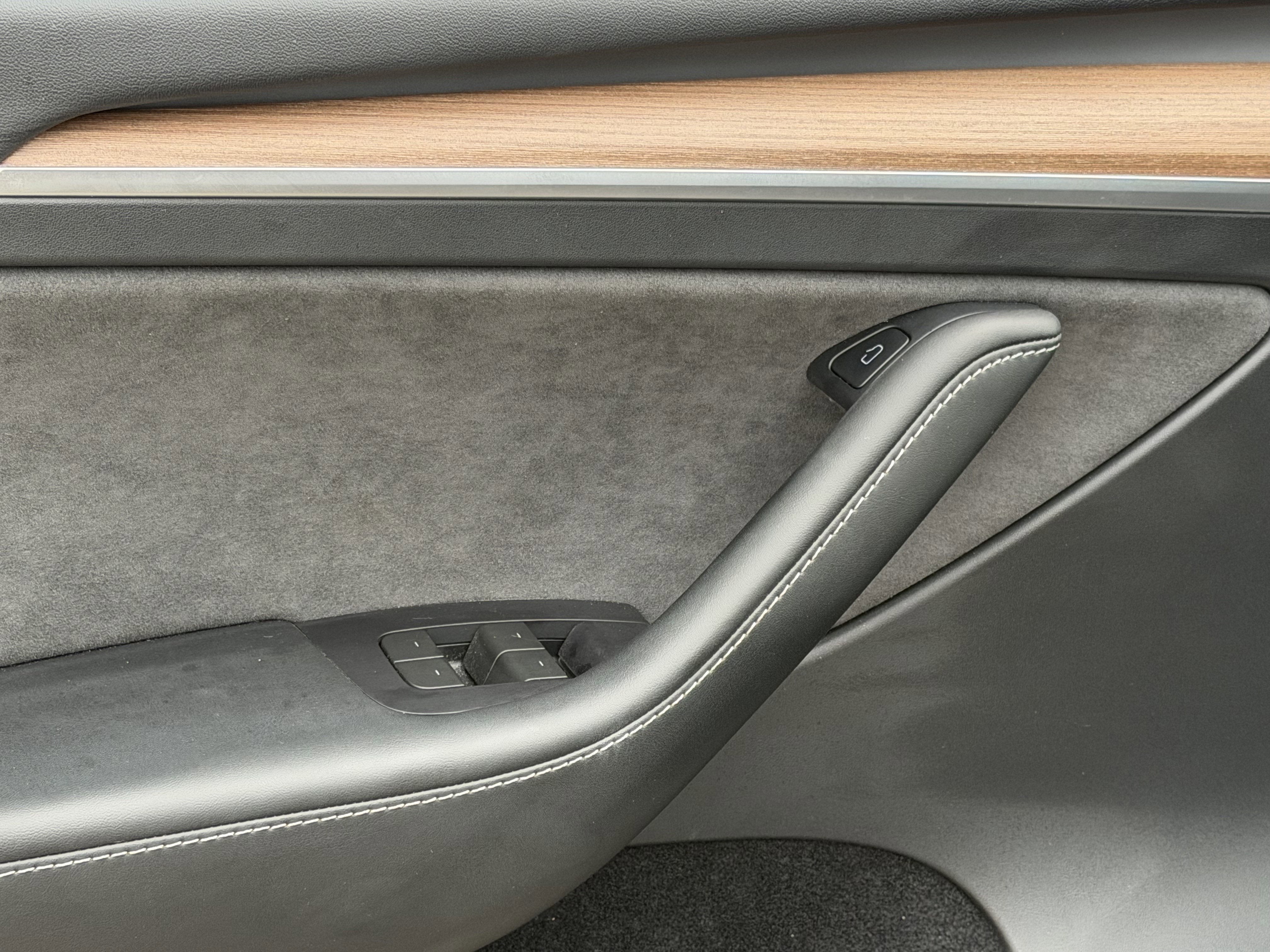 2023 Tesla Model Y Performance Dual Motor All-Wheel Drive