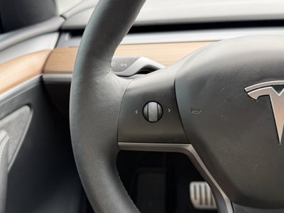 2023 Tesla Model Y Performance Dual Motor All-Wheel Drive