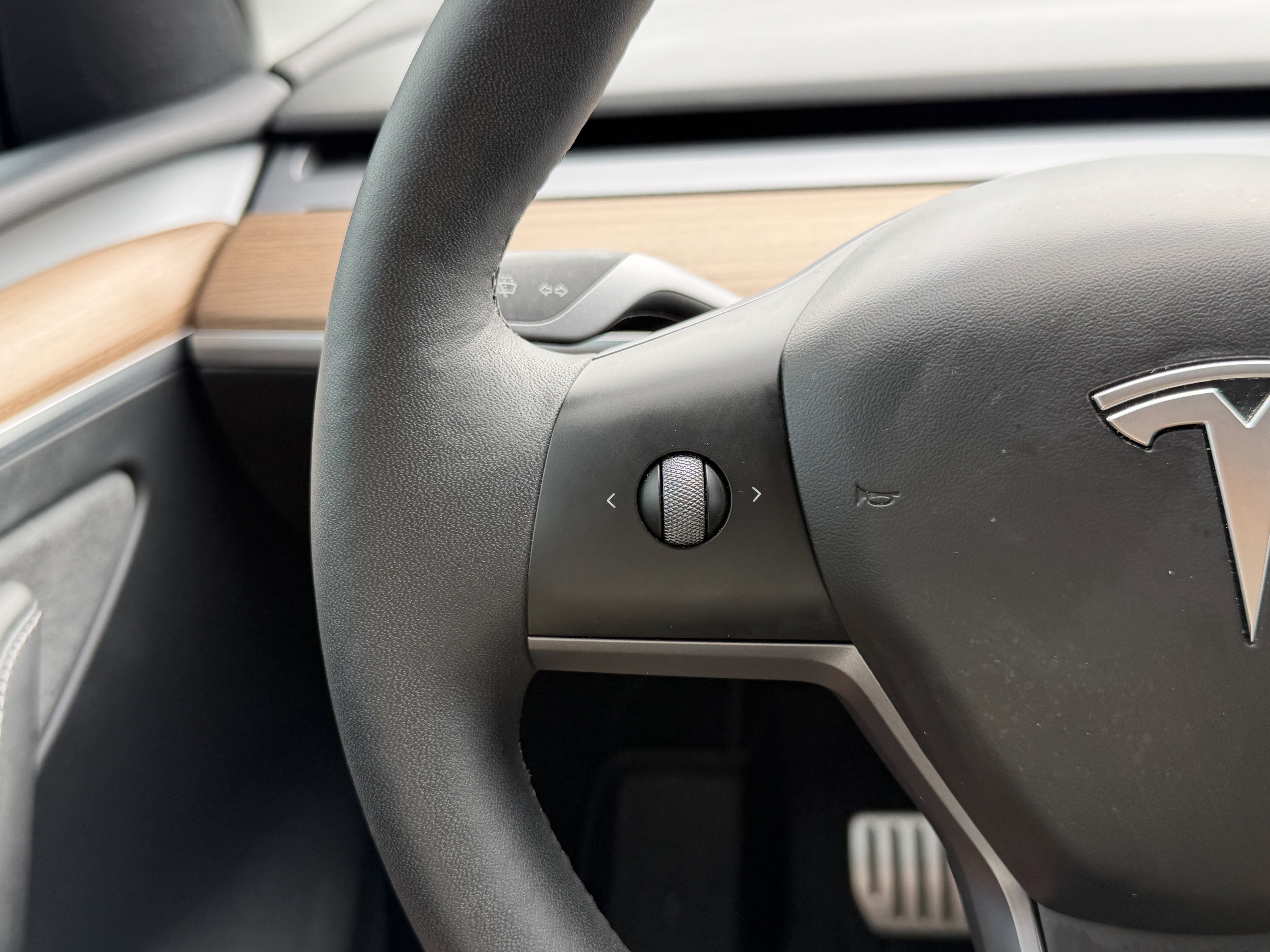 2023 Tesla Model Y Performance Dual Motor All-Wheel Drive