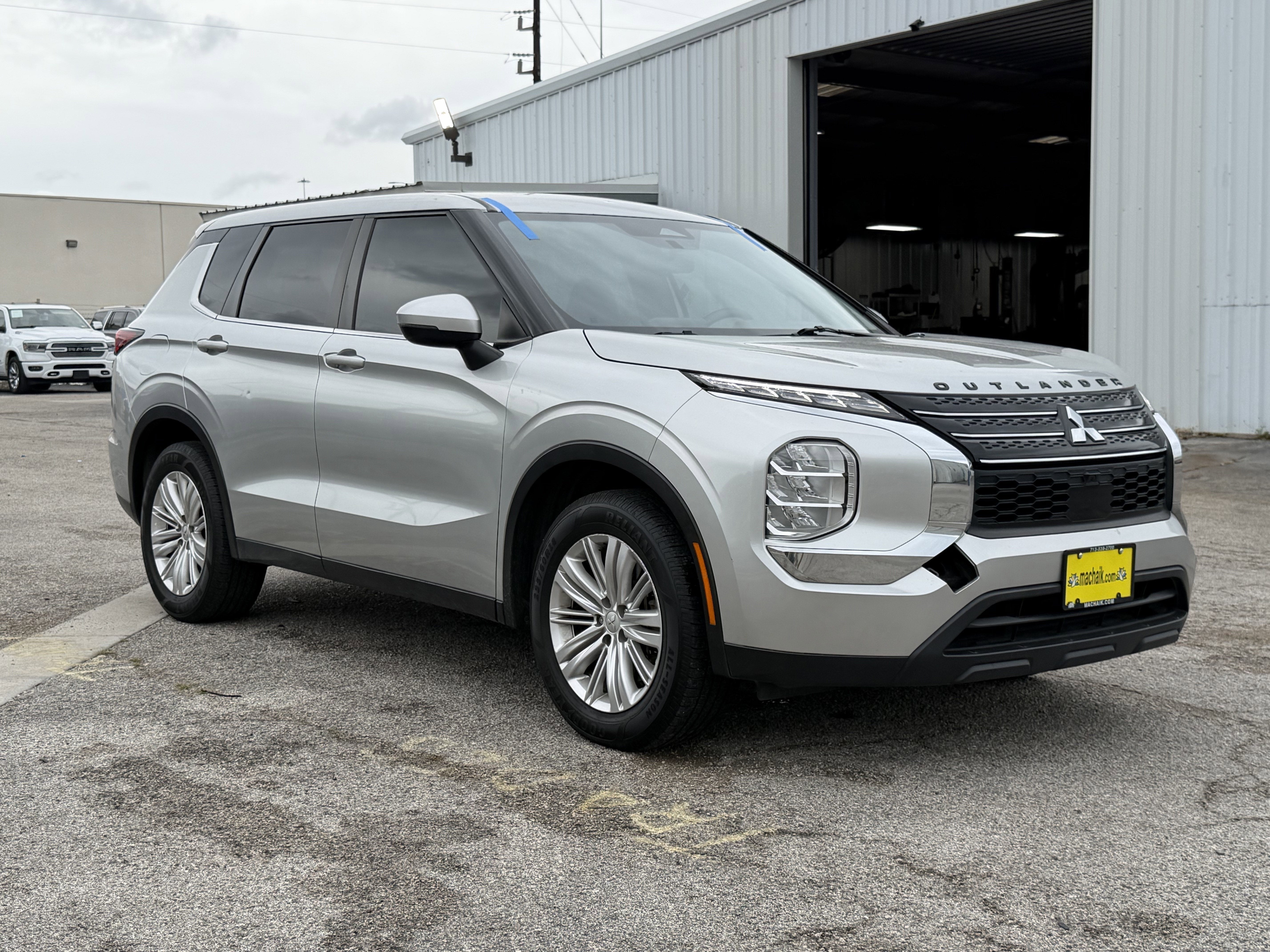 2023 Mitsubishi Outlander ES 2.5 2WD