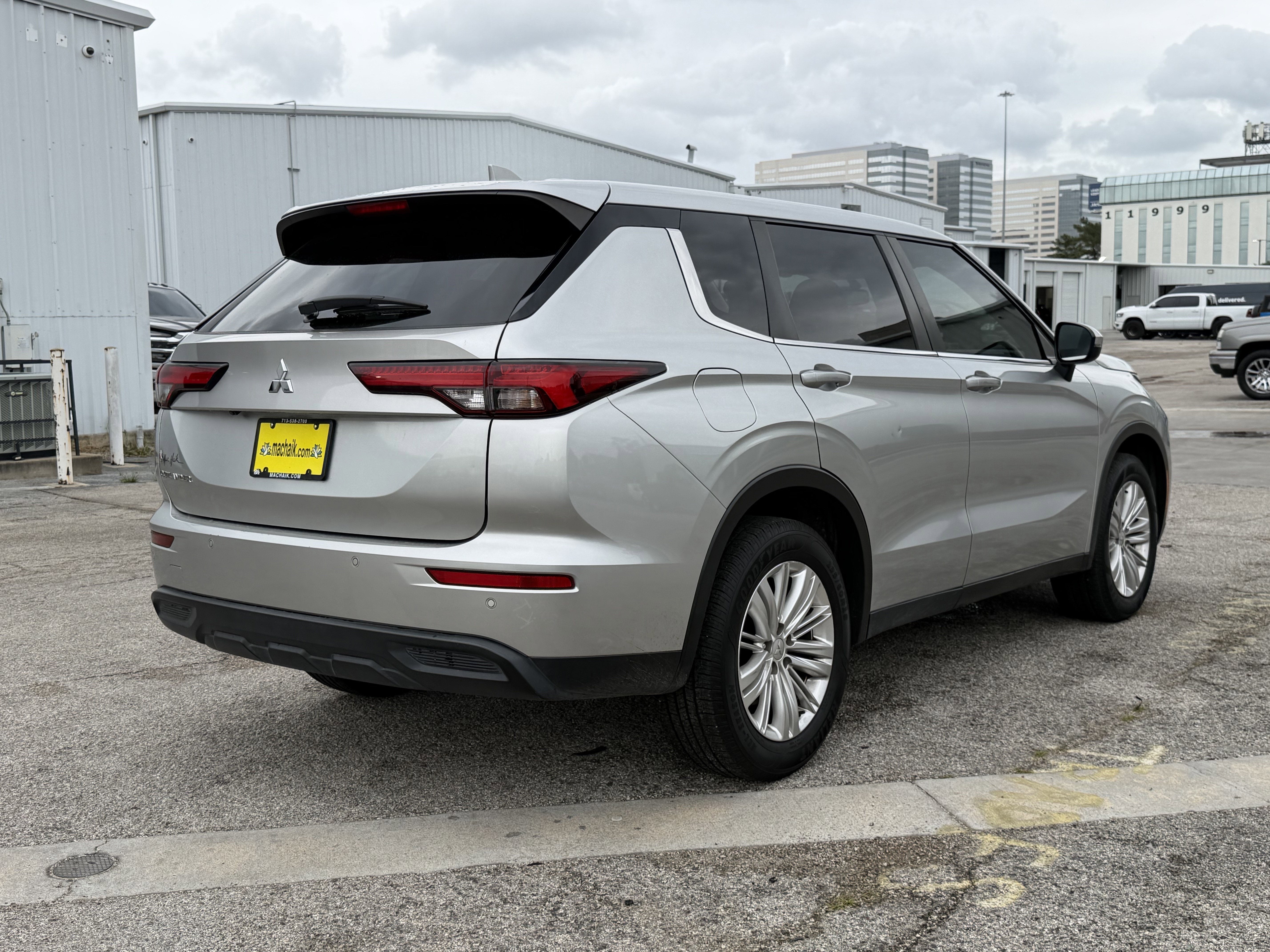 2023 Mitsubishi Outlander ES 2.5 2WD