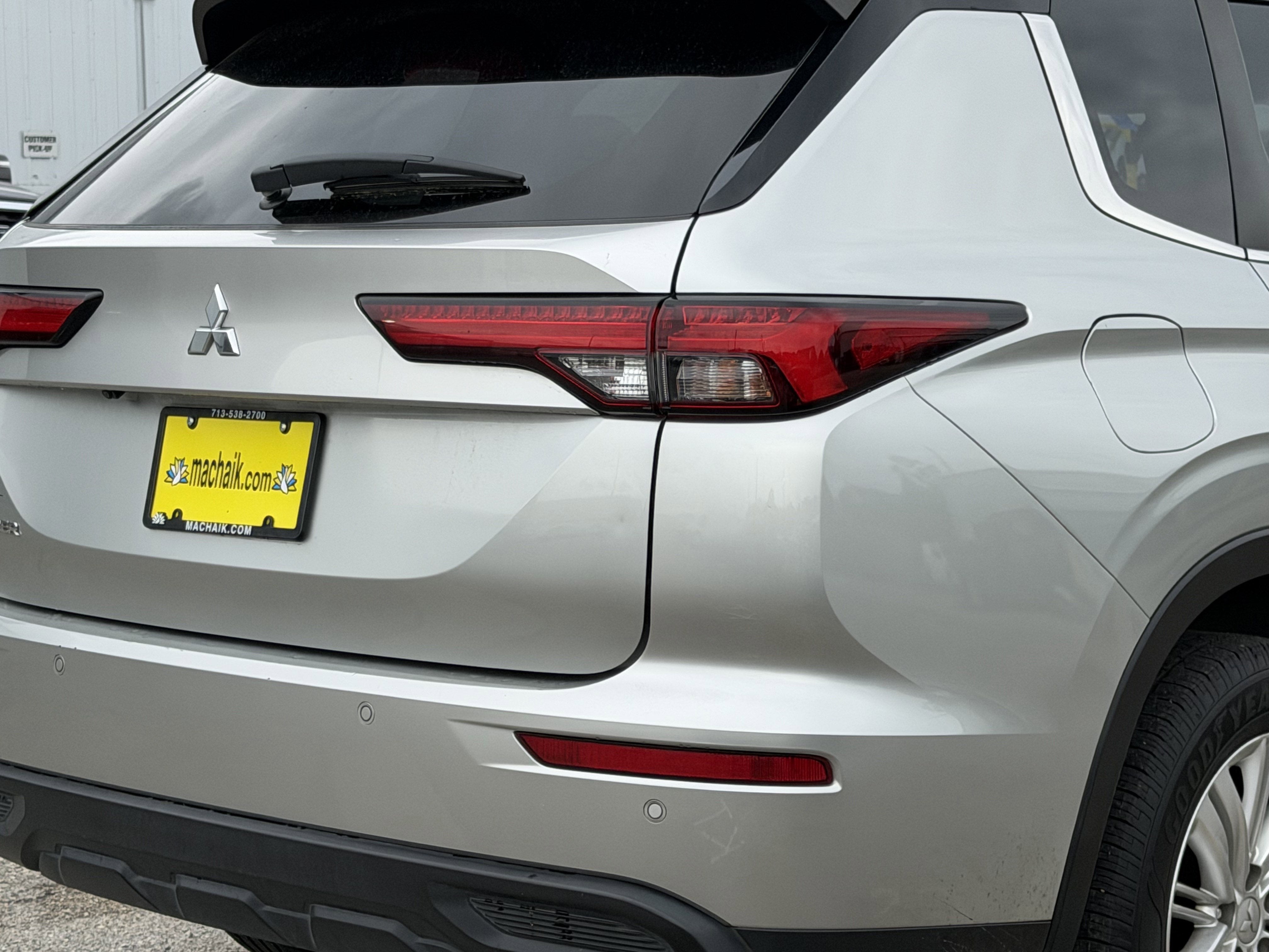2023 Mitsubishi Outlander ES 2.5 2WD