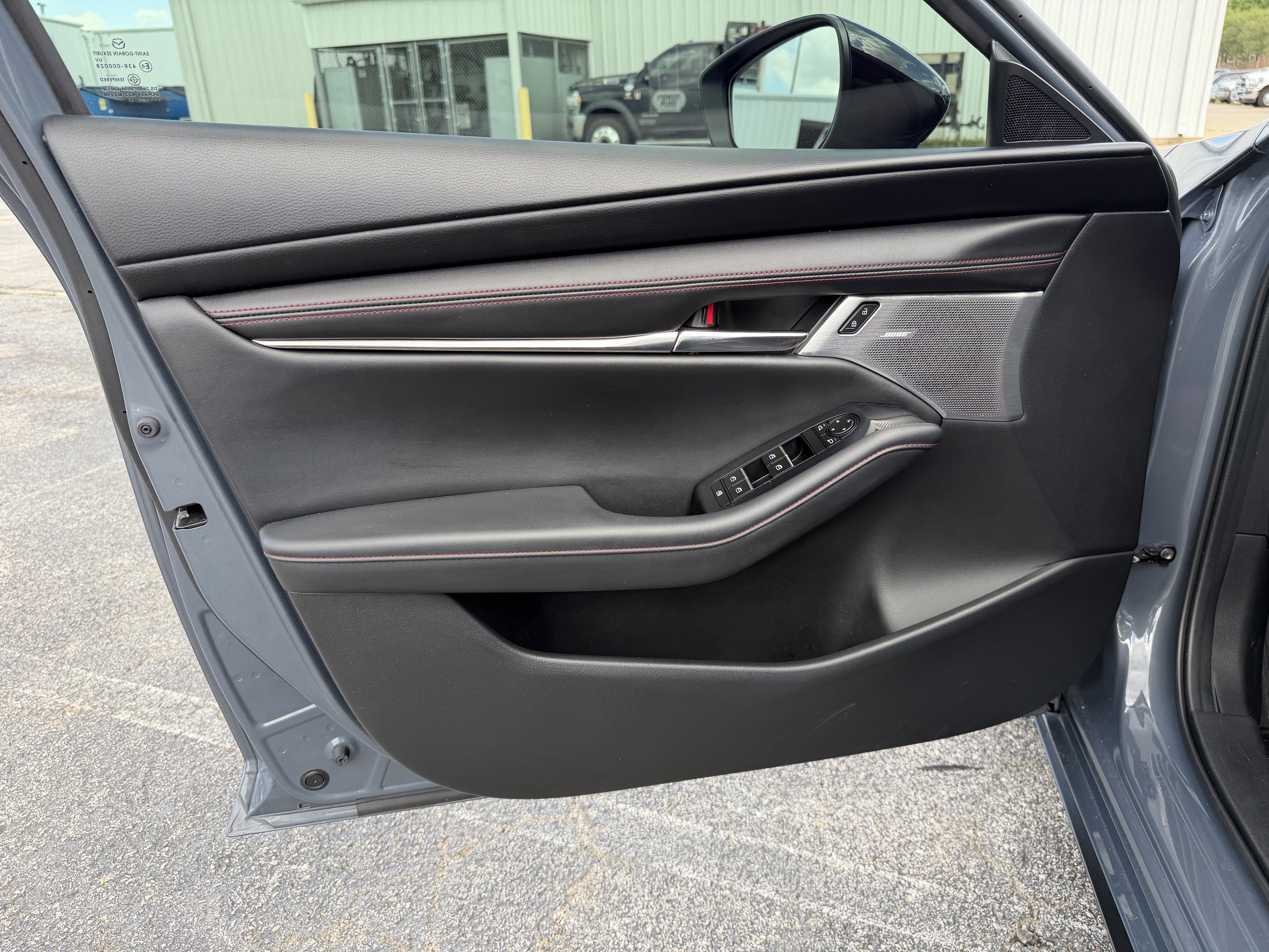 2023 Mazda Mazda3 Hatchback 2.5 S Carbon Edition