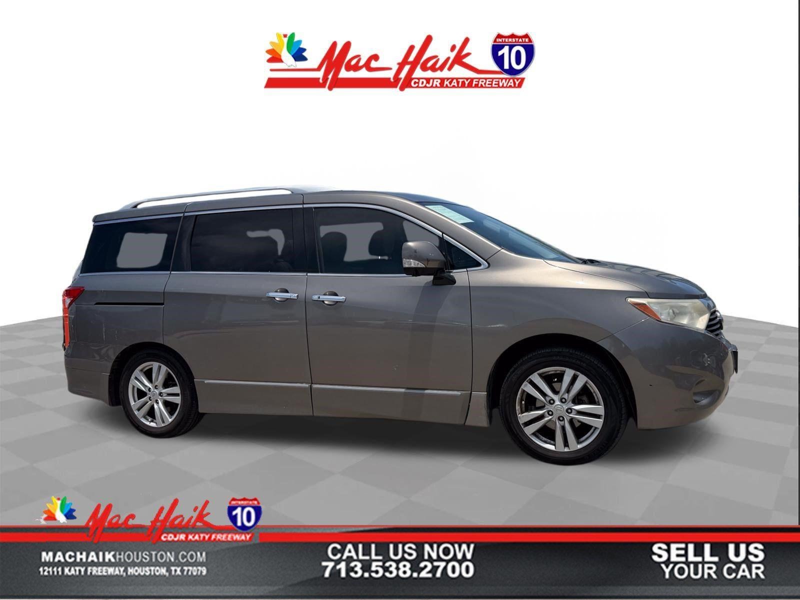 2015 Nissan Quest Platinum's photo