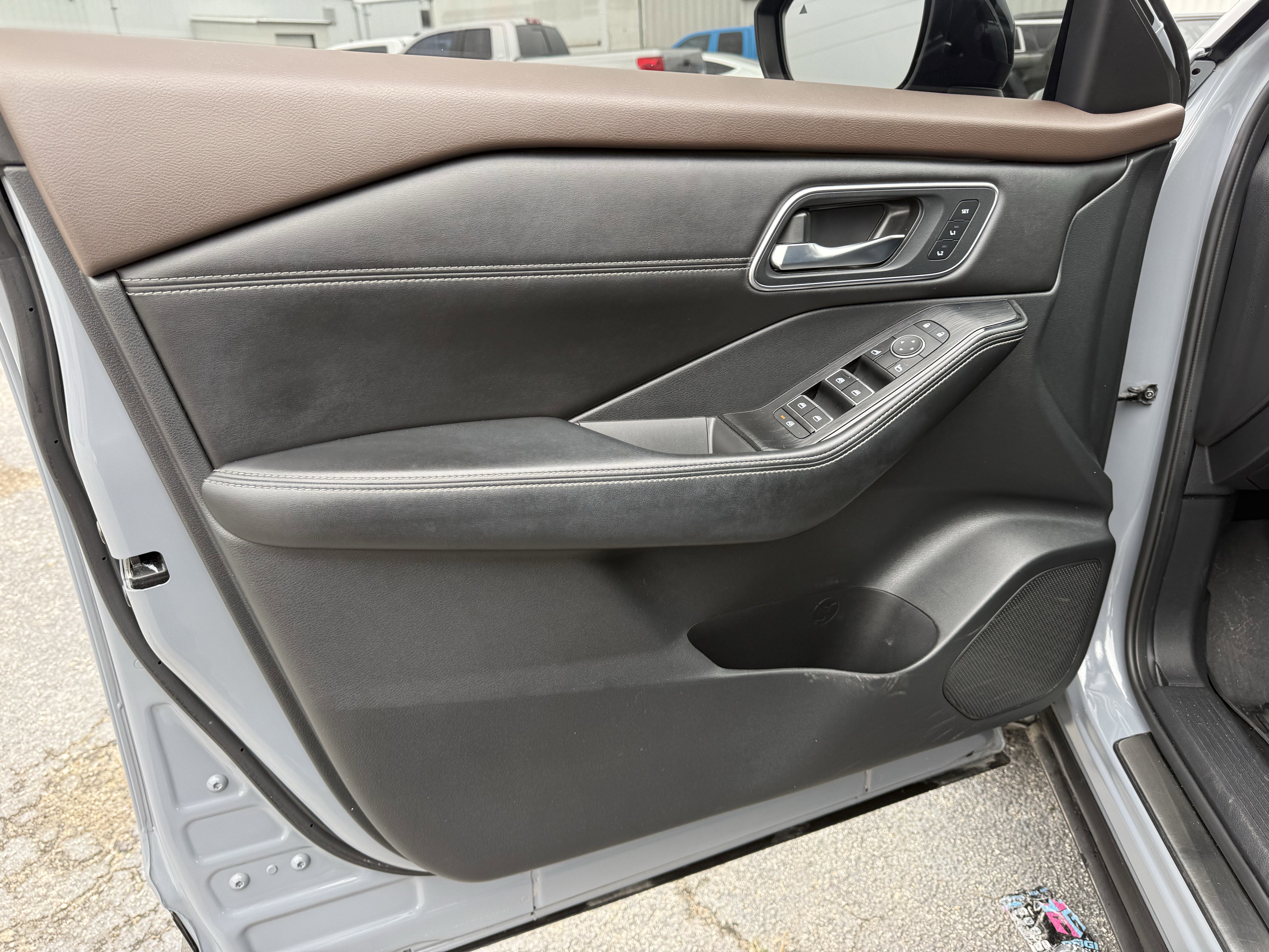 2021 Nissan Rogue PLATINUM FWD 2.5L V6 LUXURY SUV