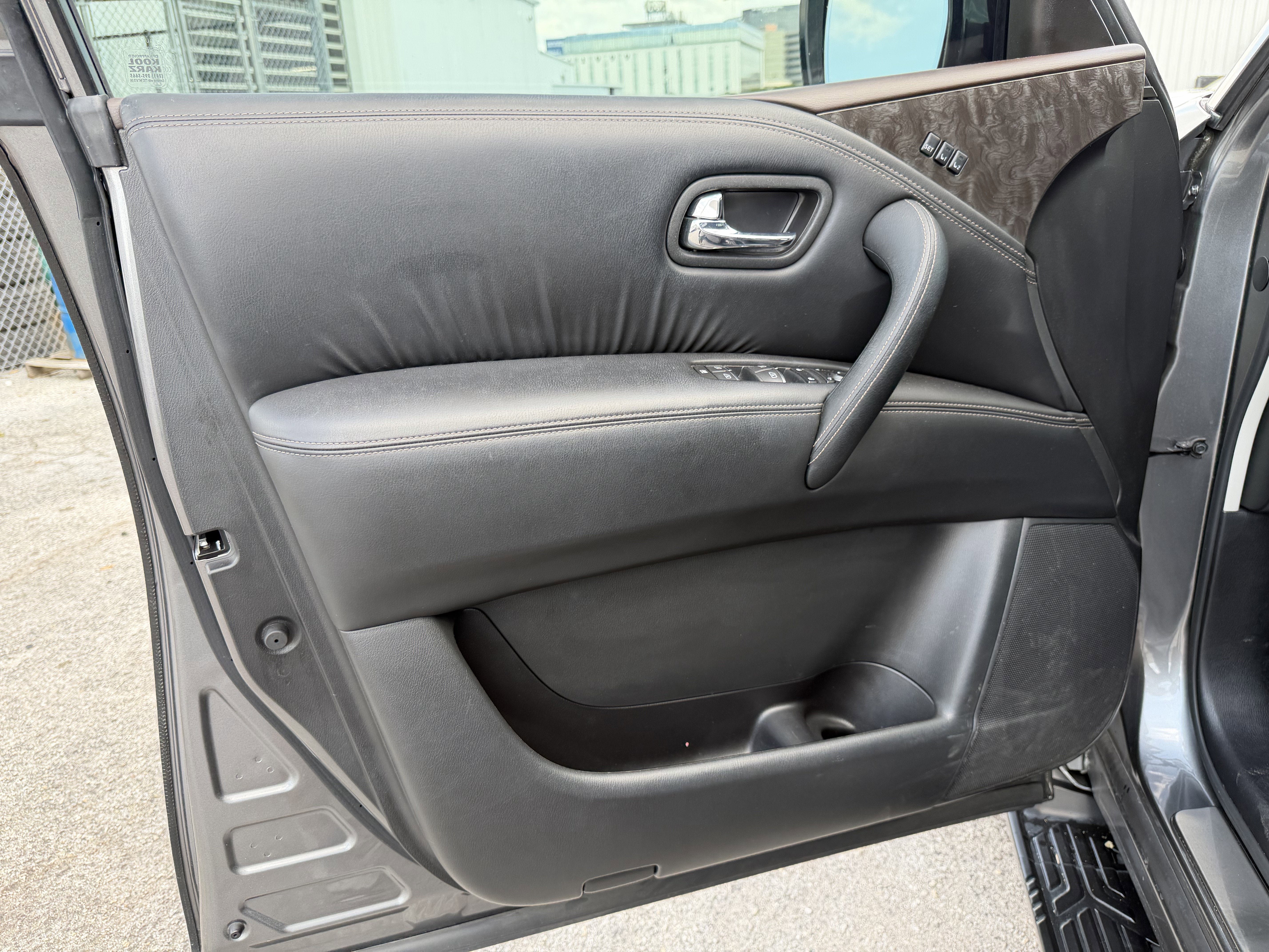 2023 Nissan Armada Platinum 2WD