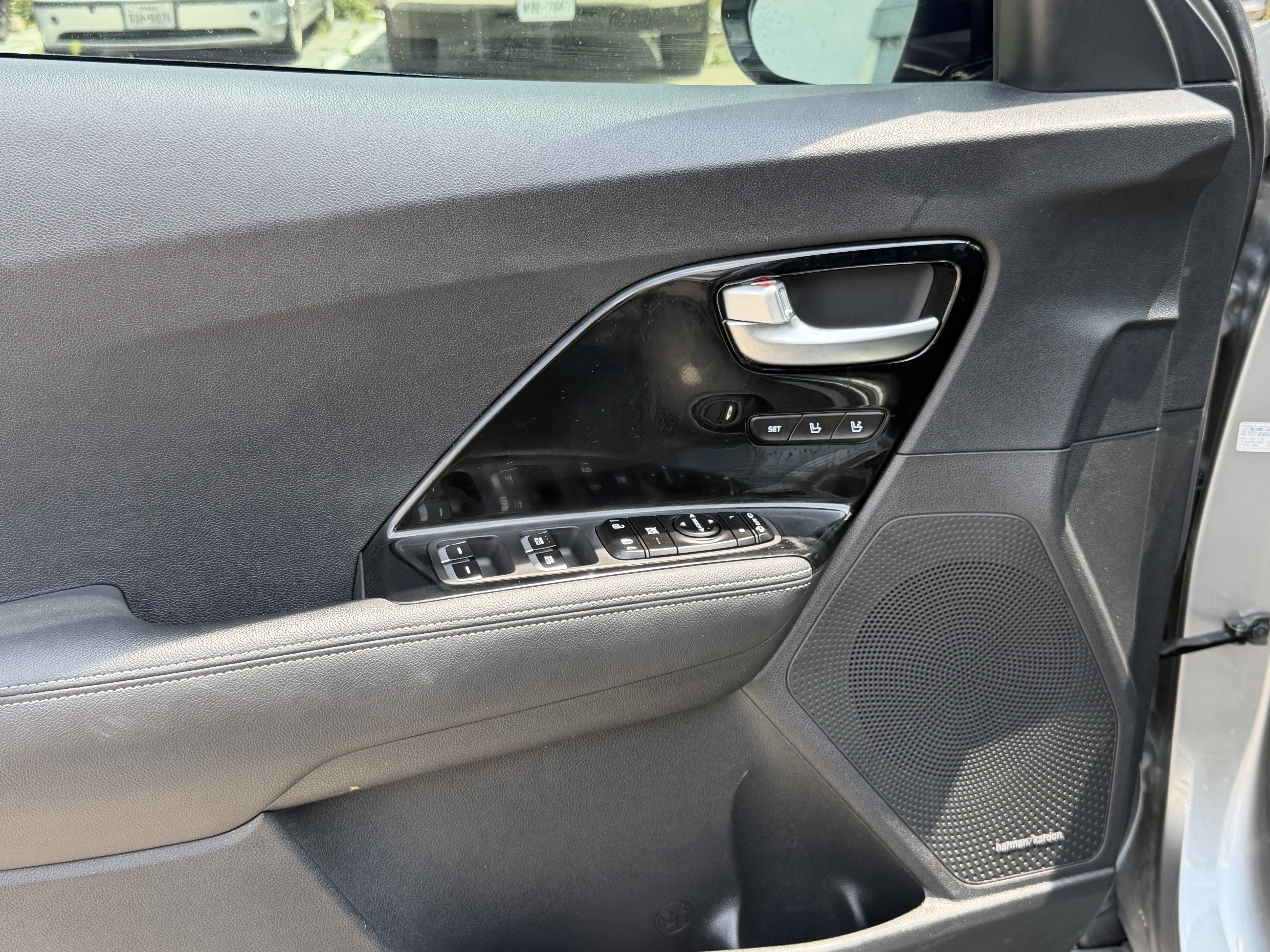 2022 Kia Niro Plug-In Hybrid EX Premium