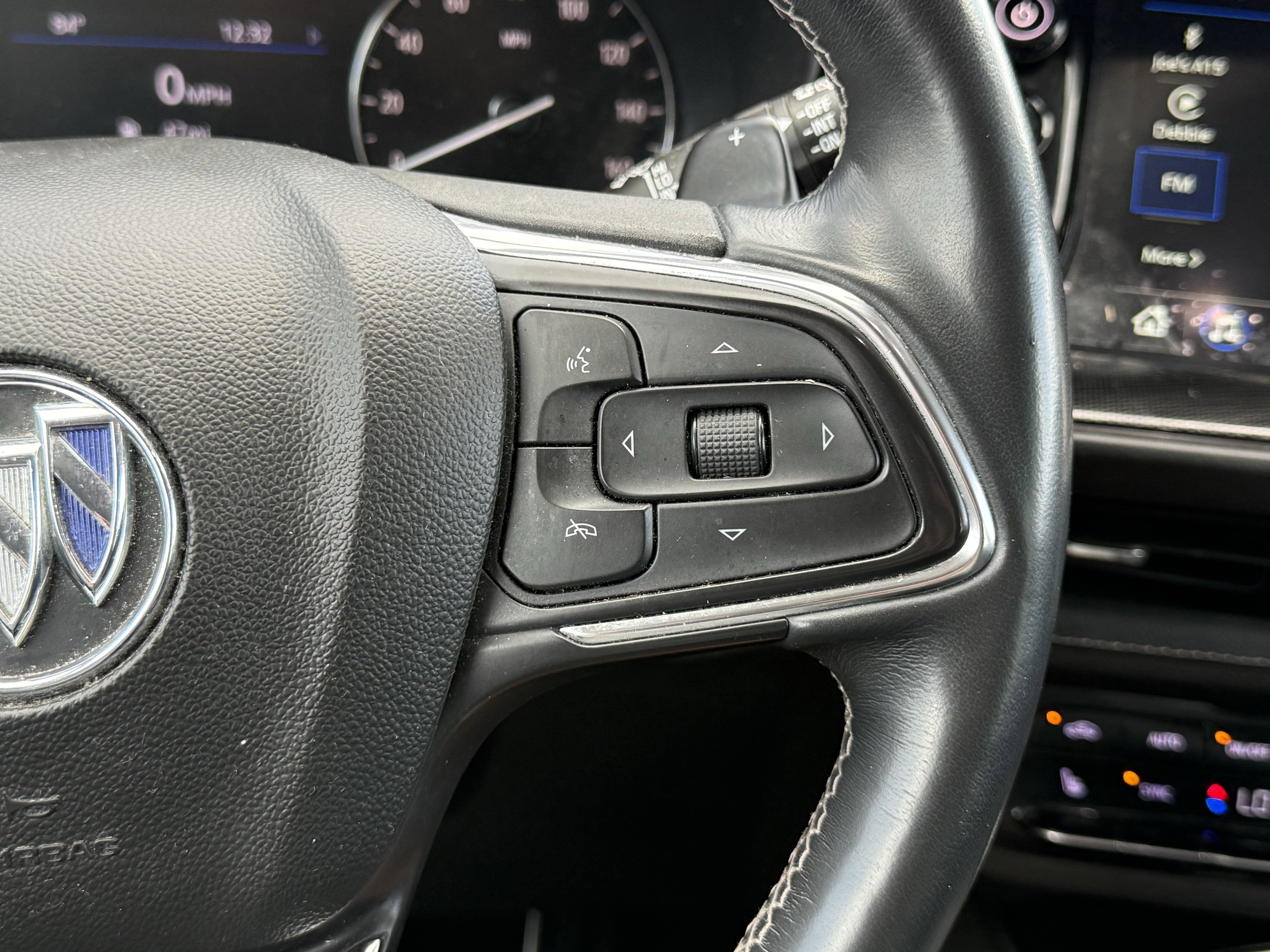 2022 Buick Envision FWD Preferred