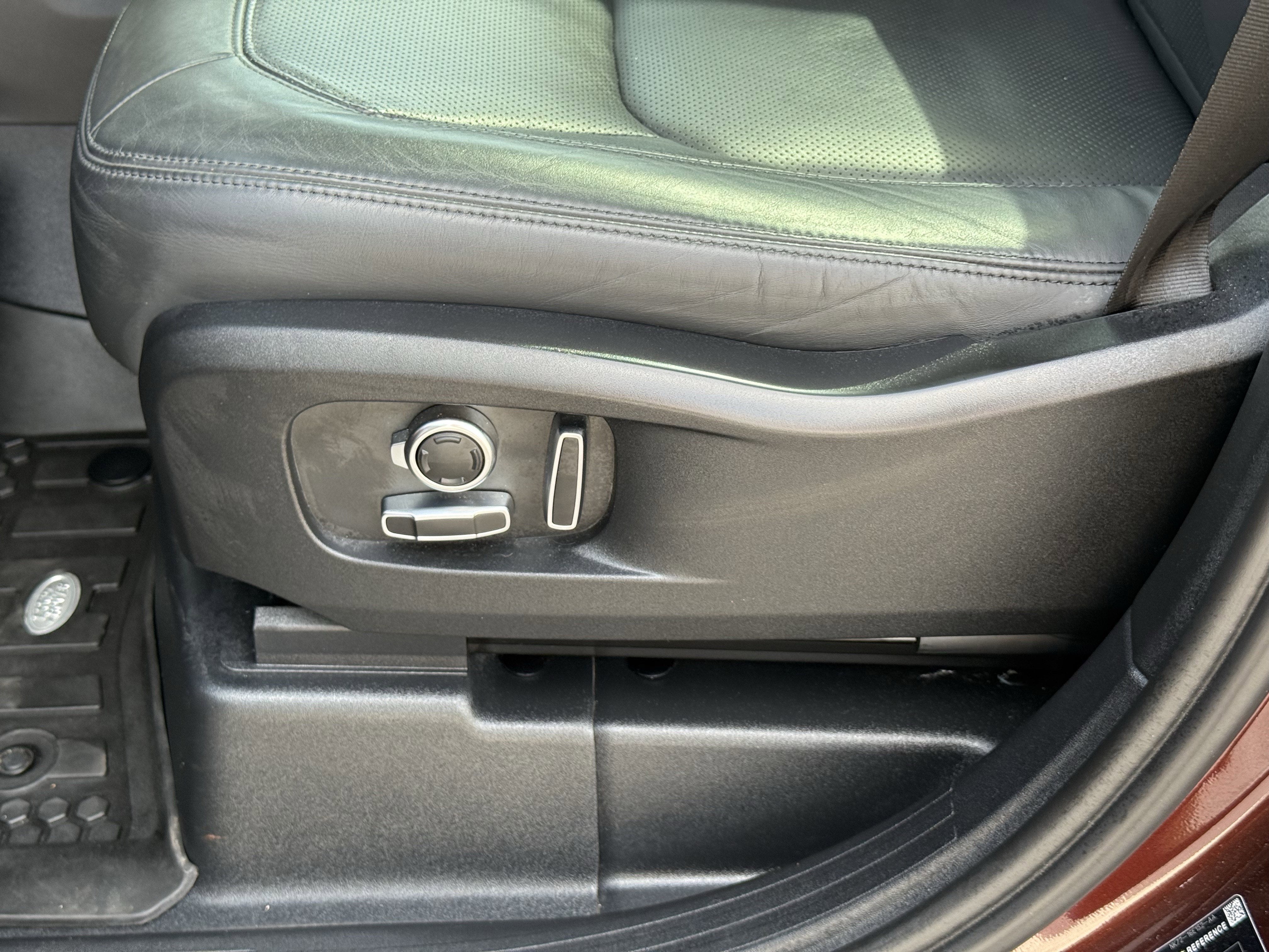 2023 Land Rover Defender 130 First Edition