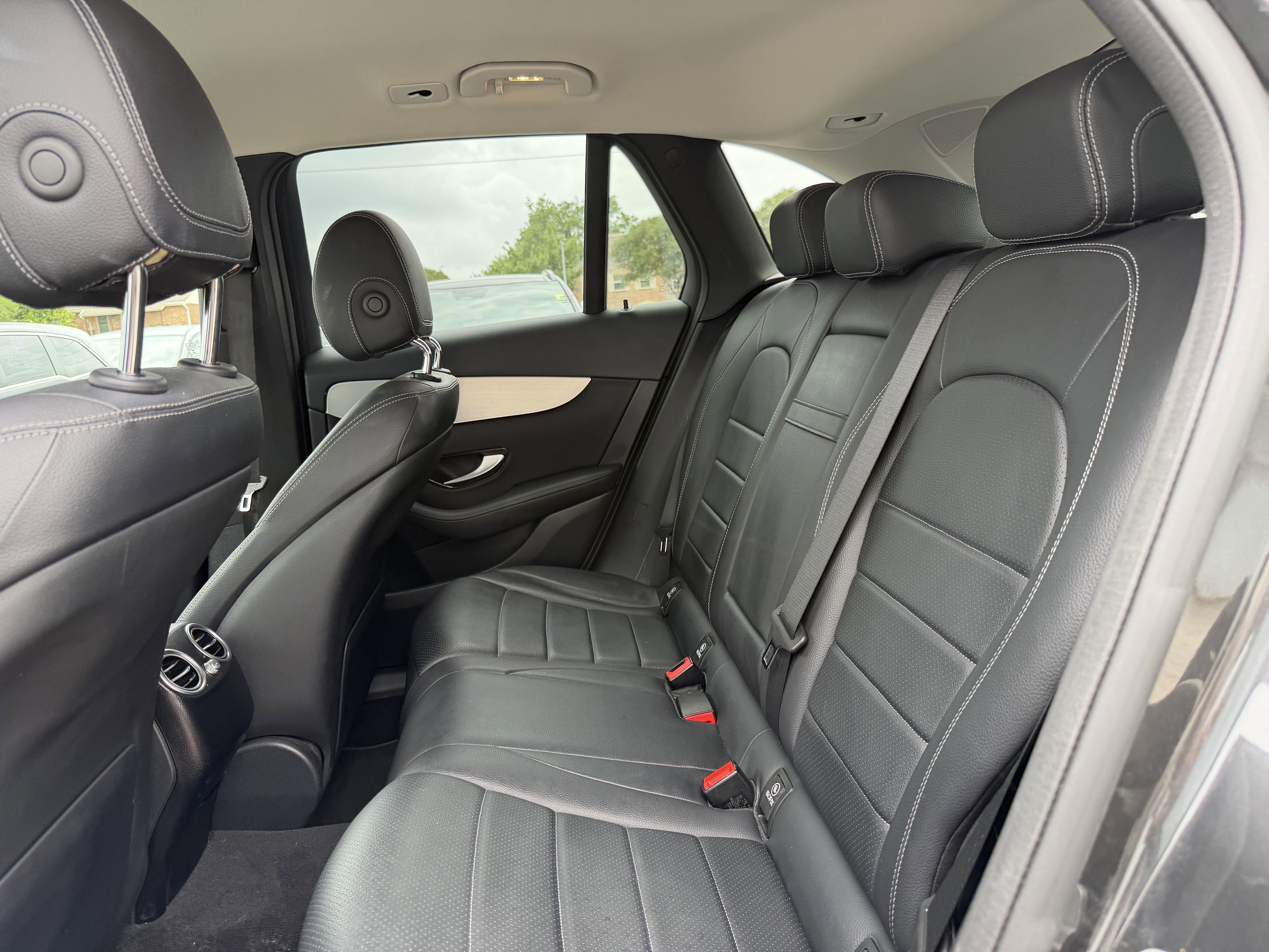2022 Mercedes-Benz GLC 300 SUV