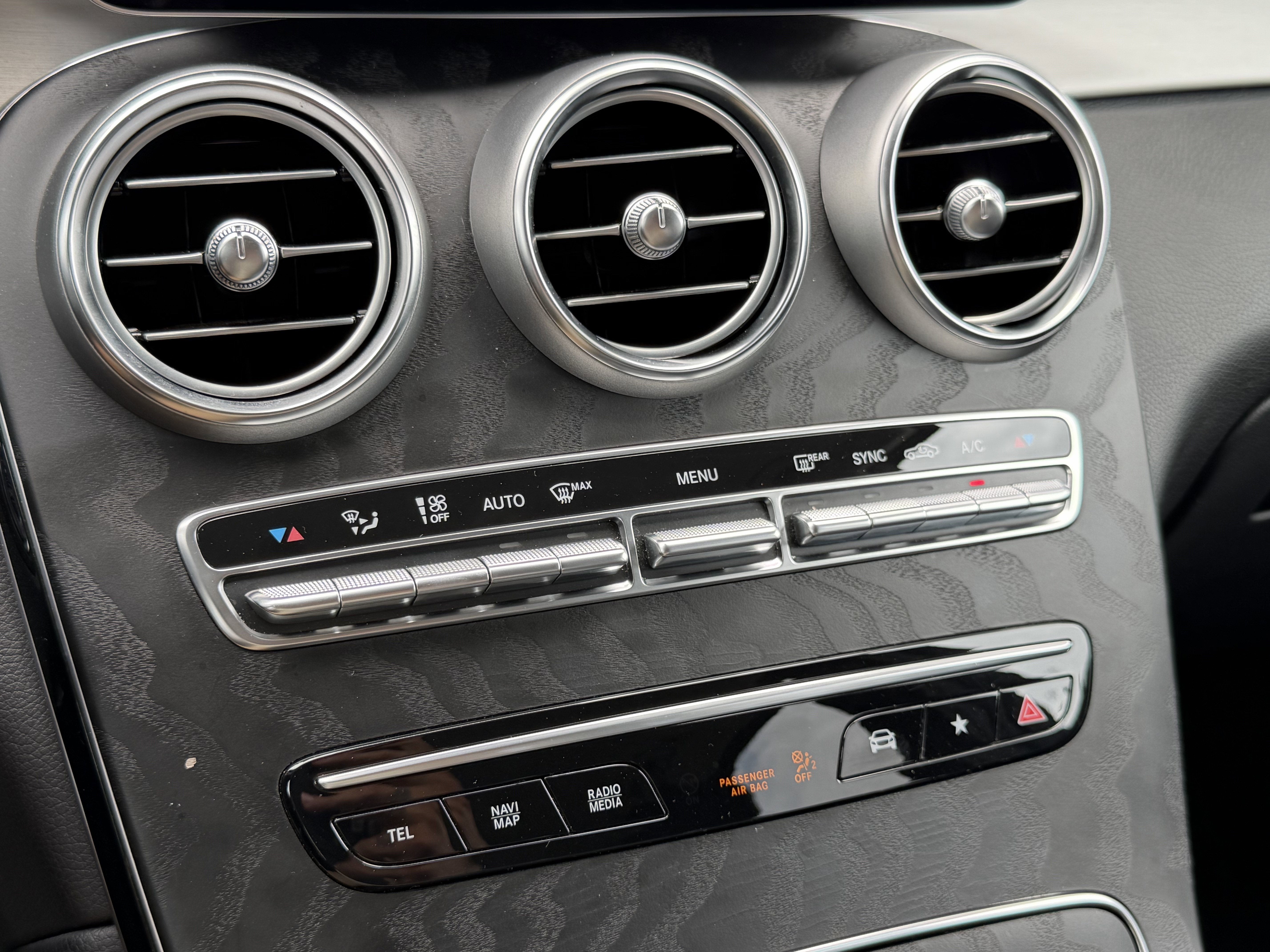 2022 Mercedes-Benz GLC 300 SUV