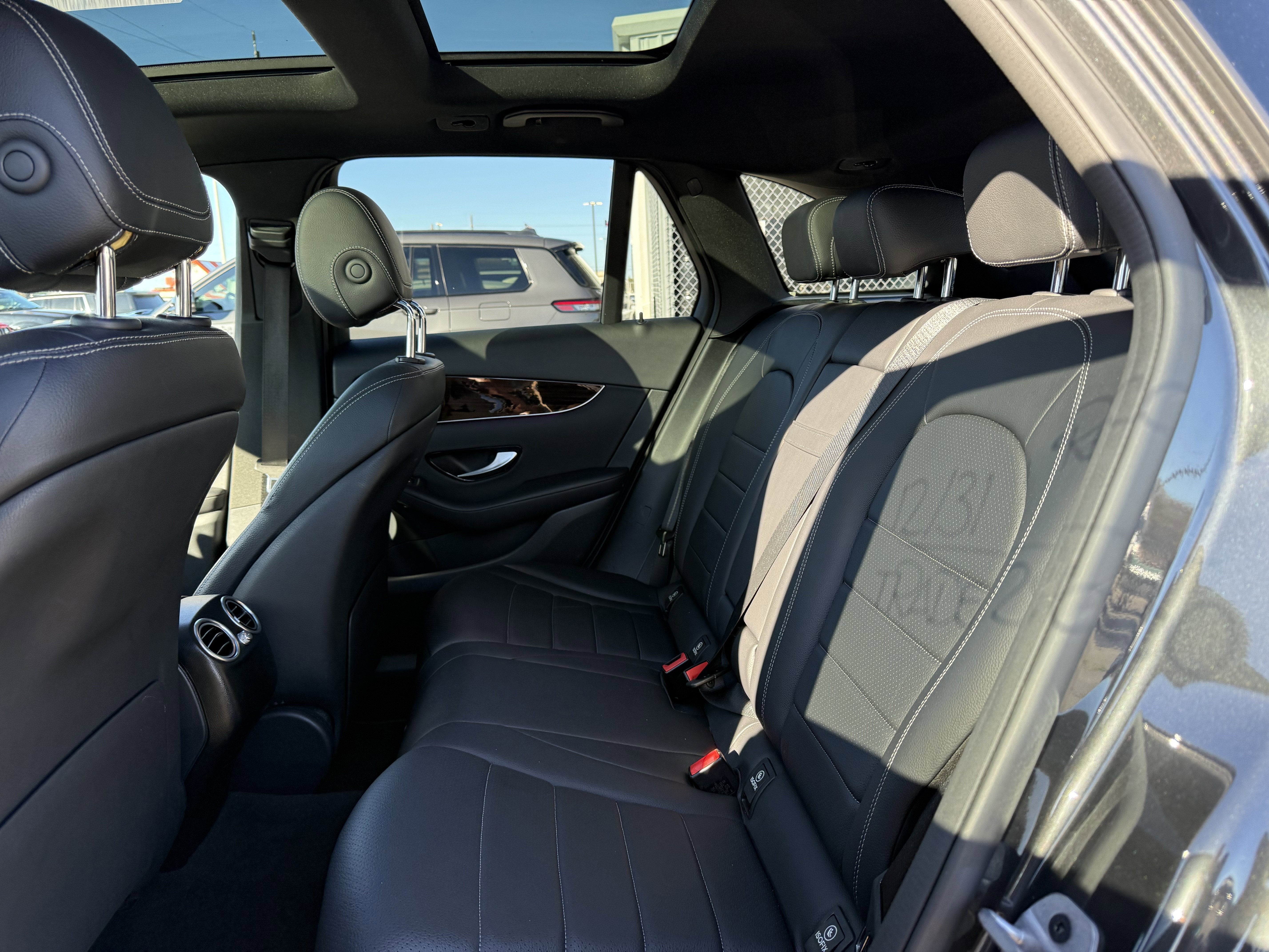 2022 Mercedes-Benz GLC 300 SUV