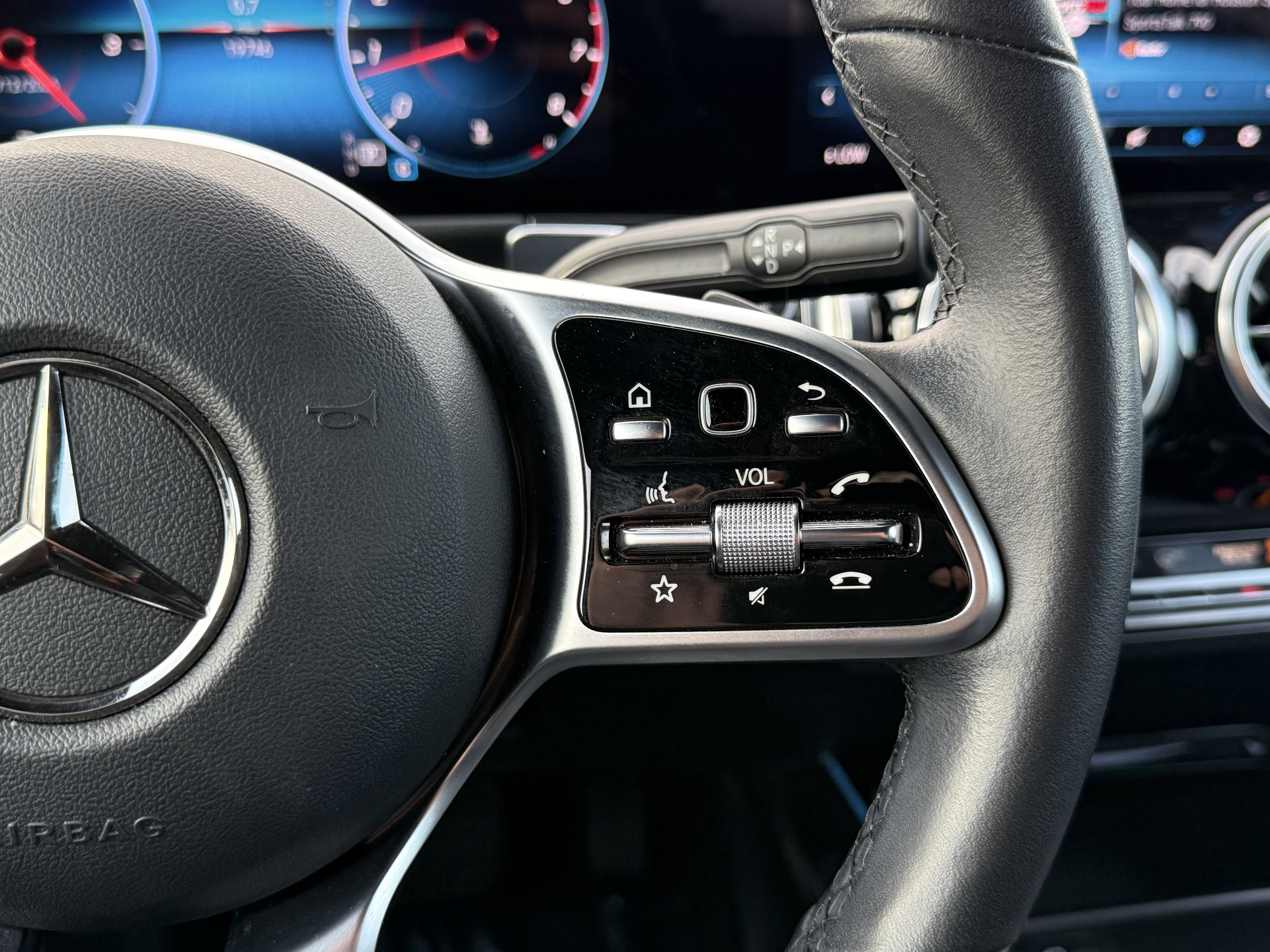 2023 Mercedes-Benz GLB 250 GLB 250