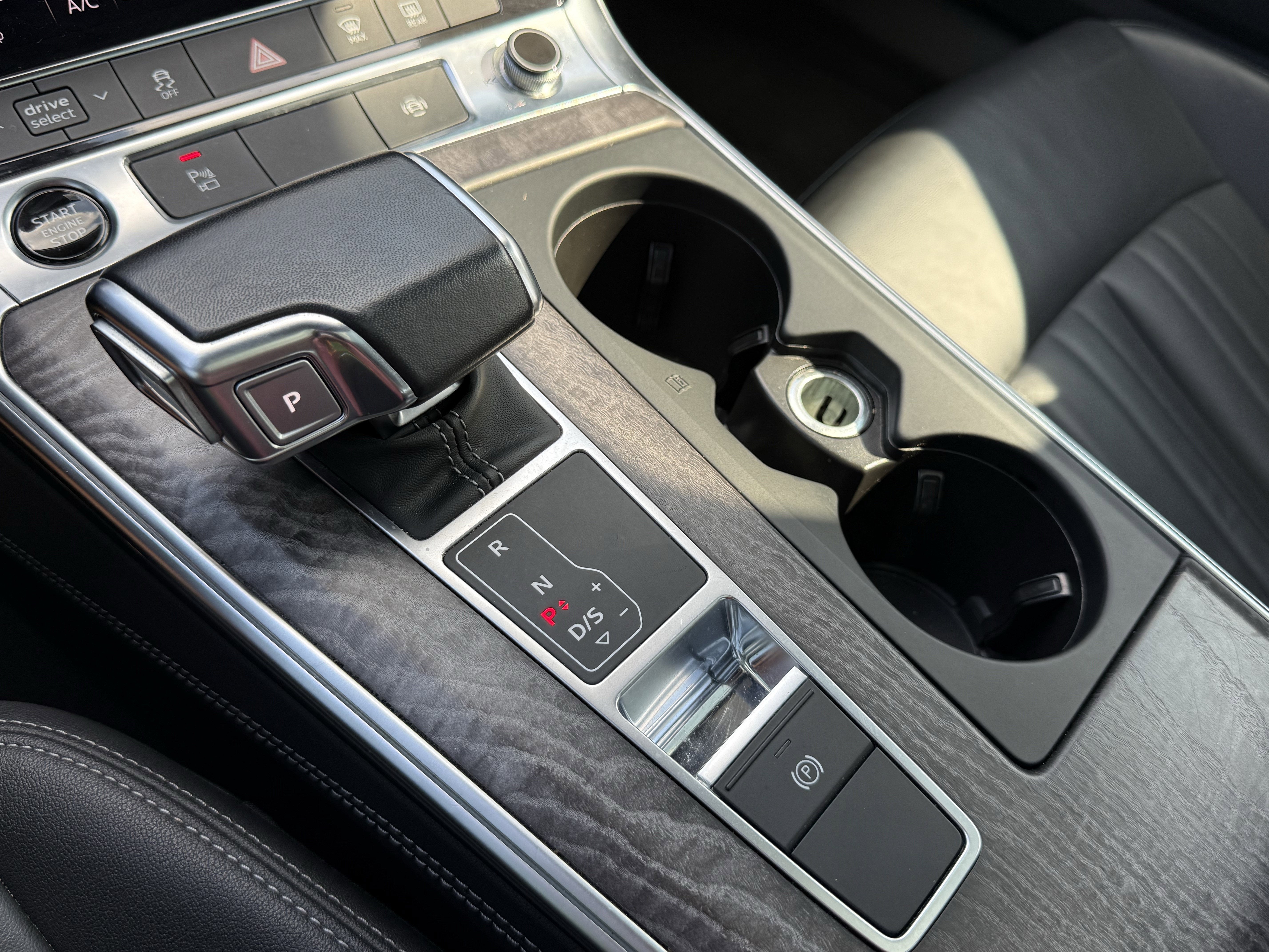 2024 Audi A6 Sedan Premium Plus 45 TFSI quattro S tronic