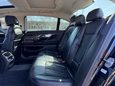 2020 BMW 740i PREMIUM 3.0T RWD LUXURY SEDAN