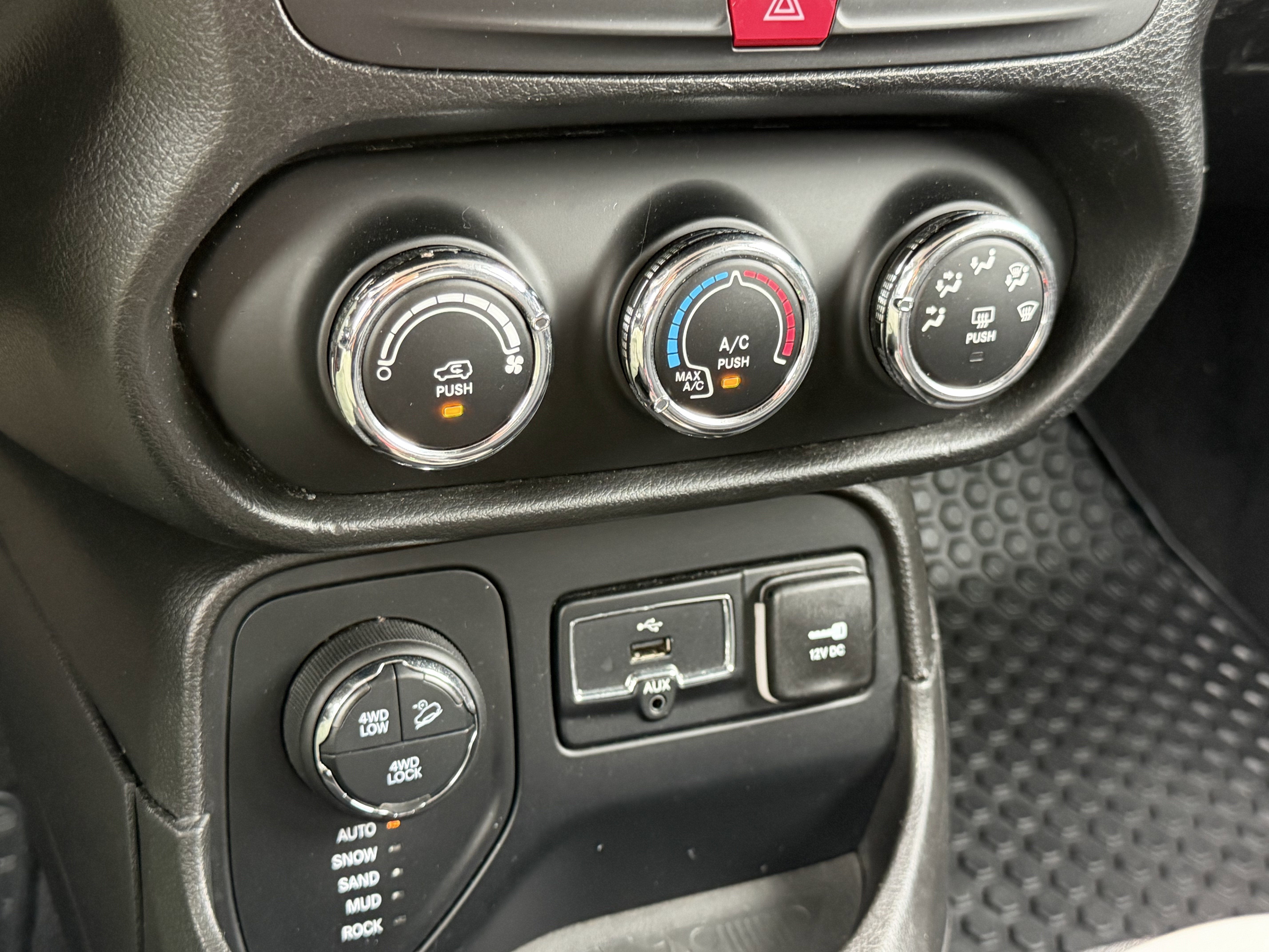 2016 Jeep Renegade Trailhawk