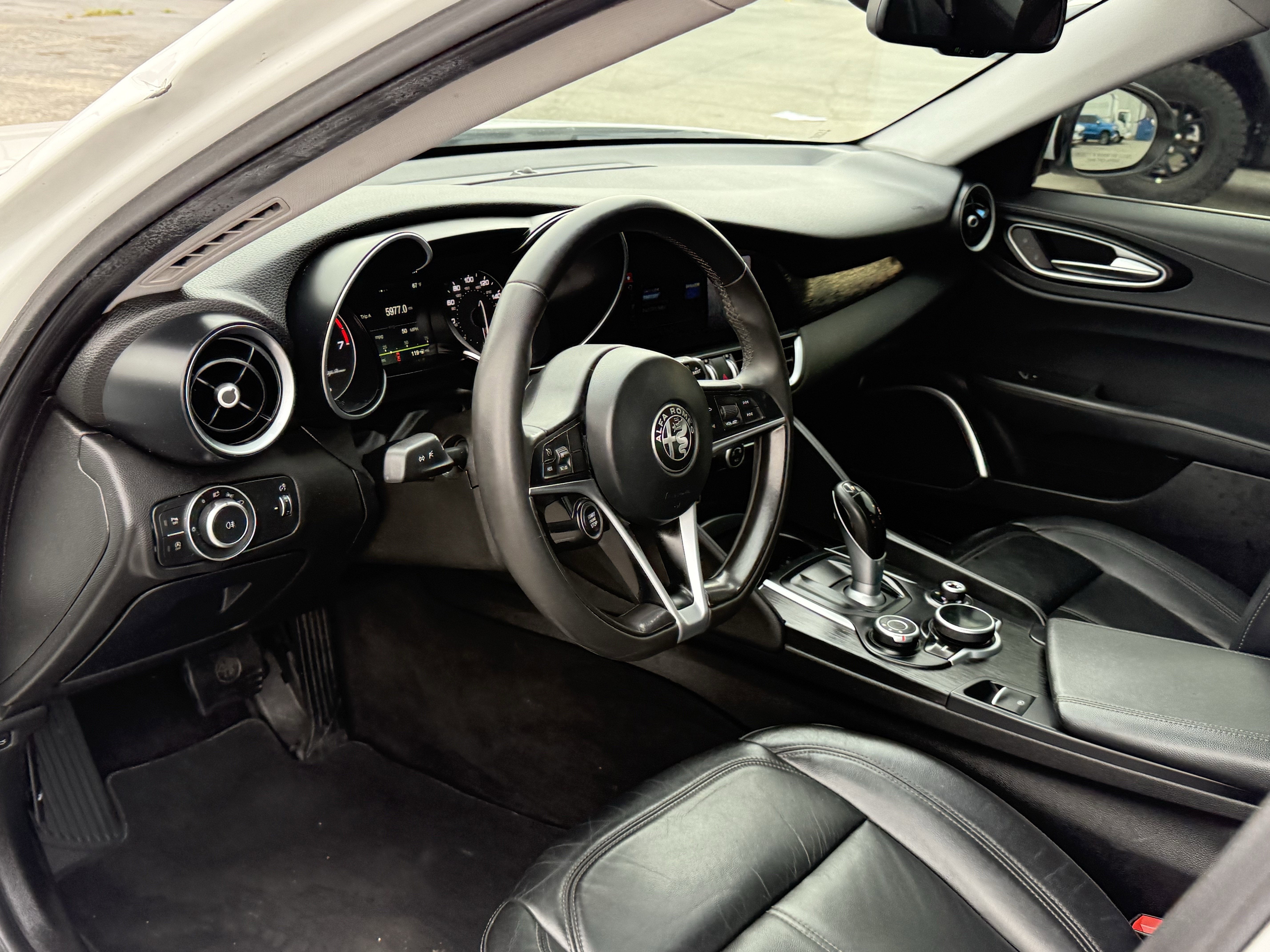 2018 Alfa Romeo Giulia RWD