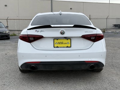 2018 Alfa Romeo Giulia RWD