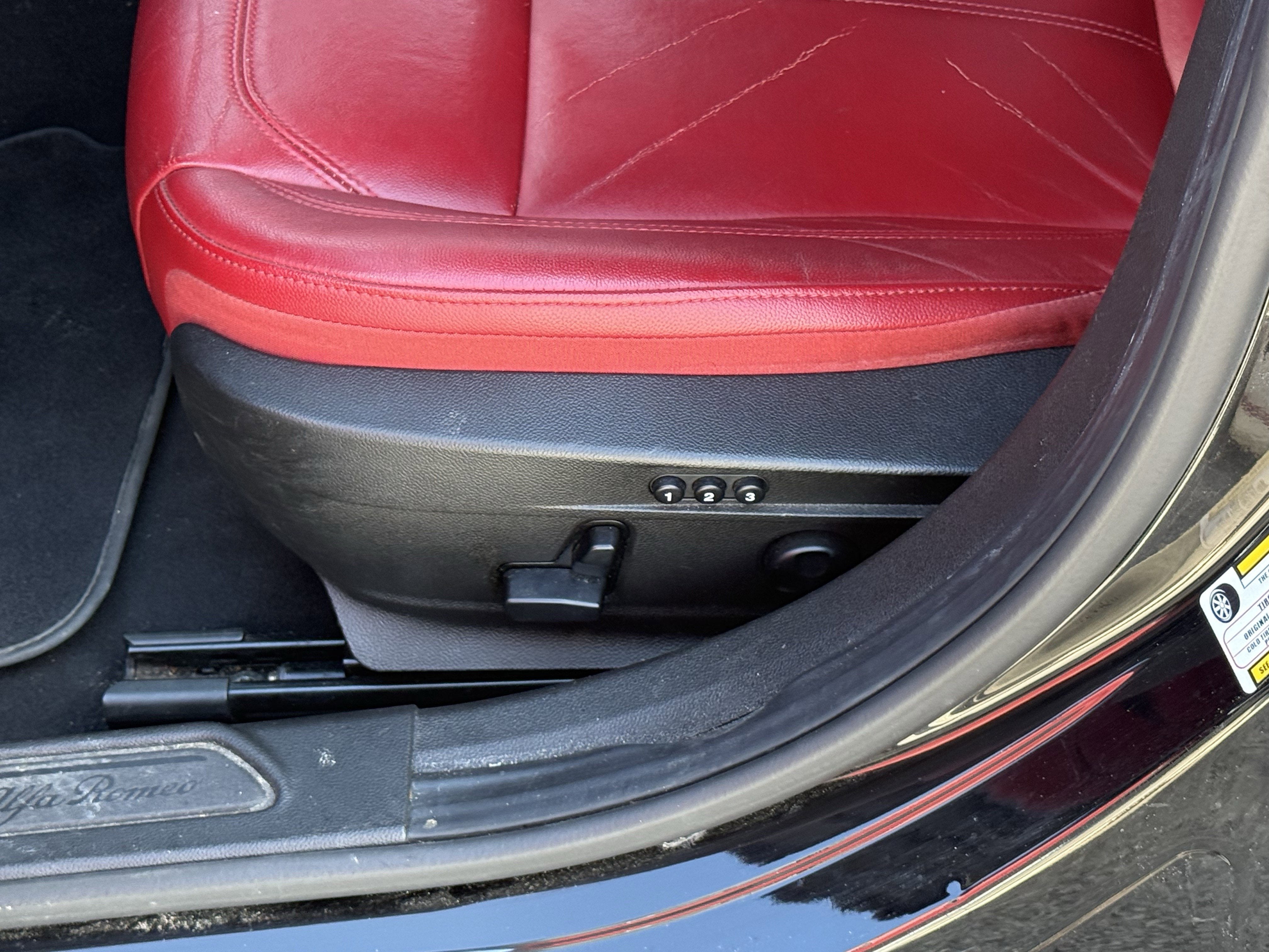 2021 Alfa Romeo Giulia RWD