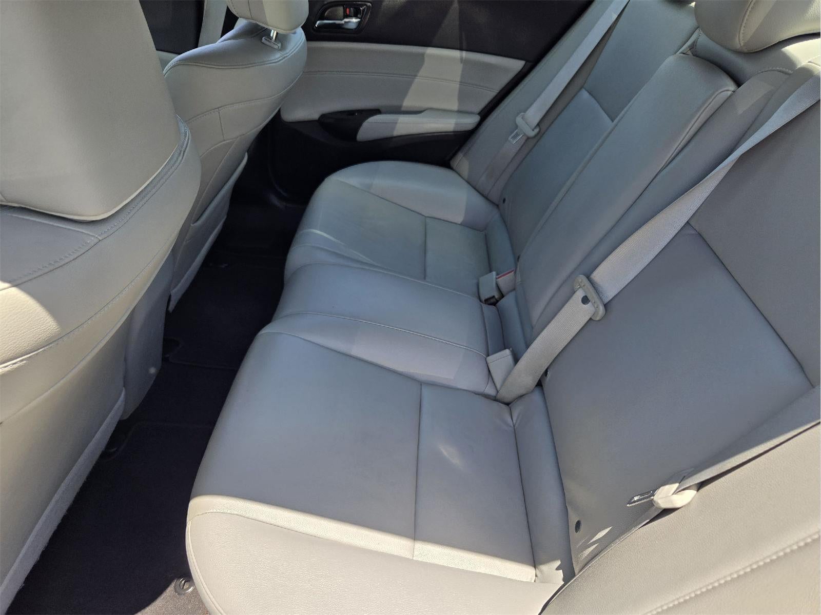 2016 Acura ILX BASE