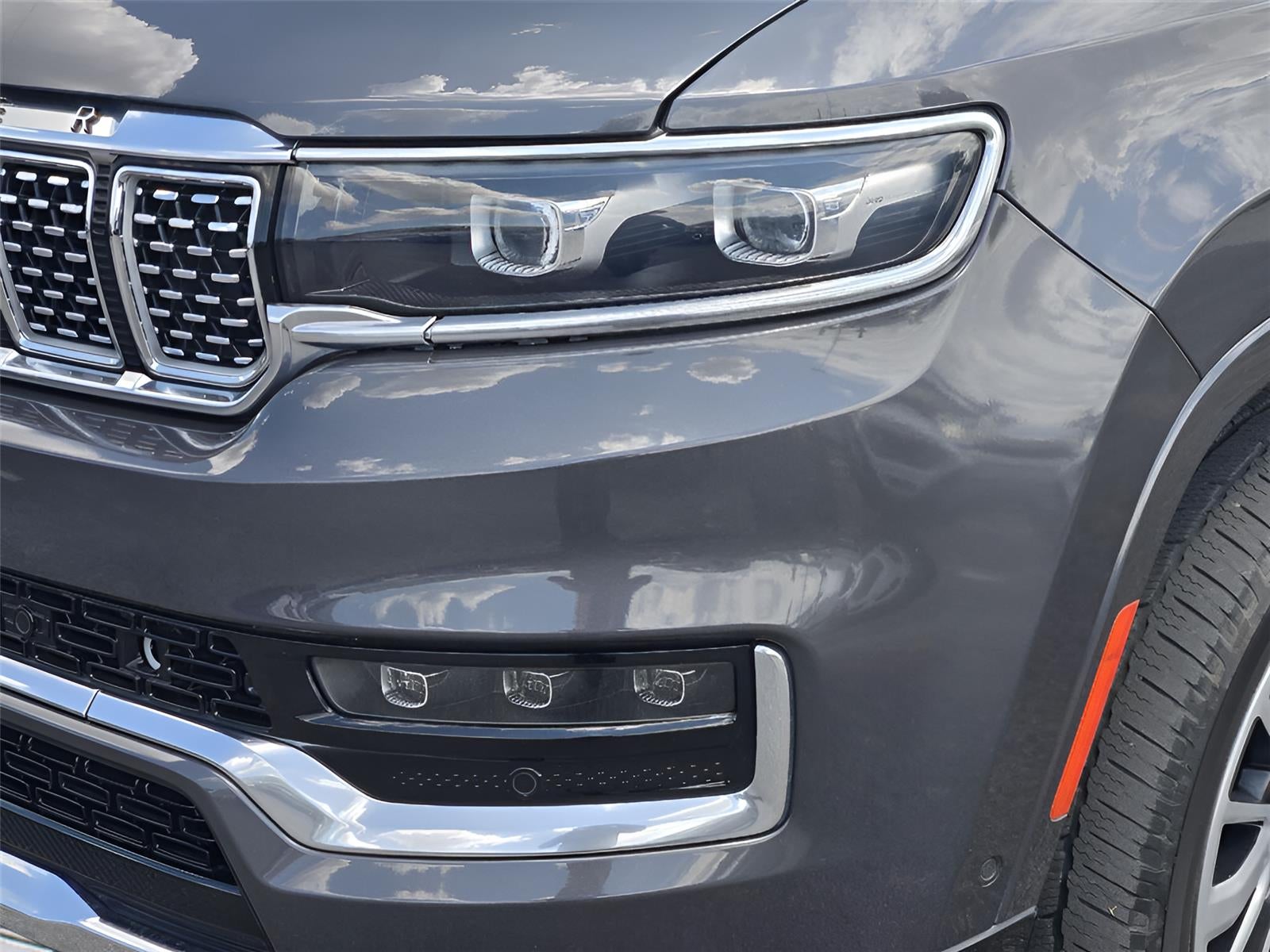 2022 Jeep Grand Wagoneer Series III