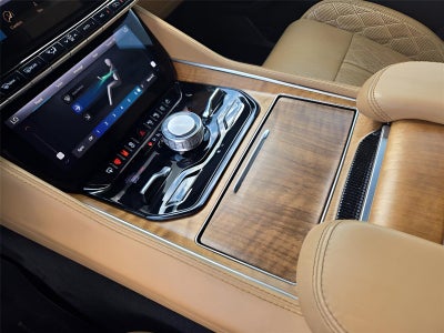 2022 Jeep Grand Wagoneer Series III