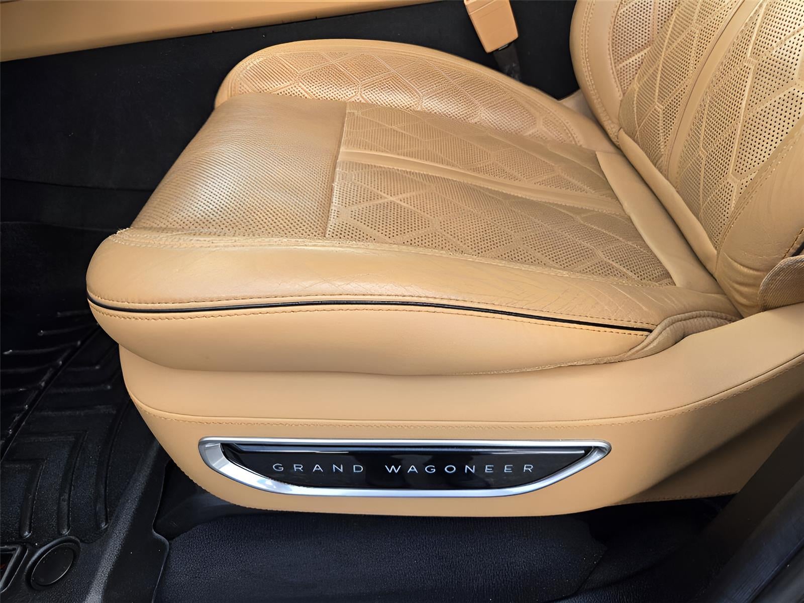 2022 Jeep Grand Wagoneer Series III