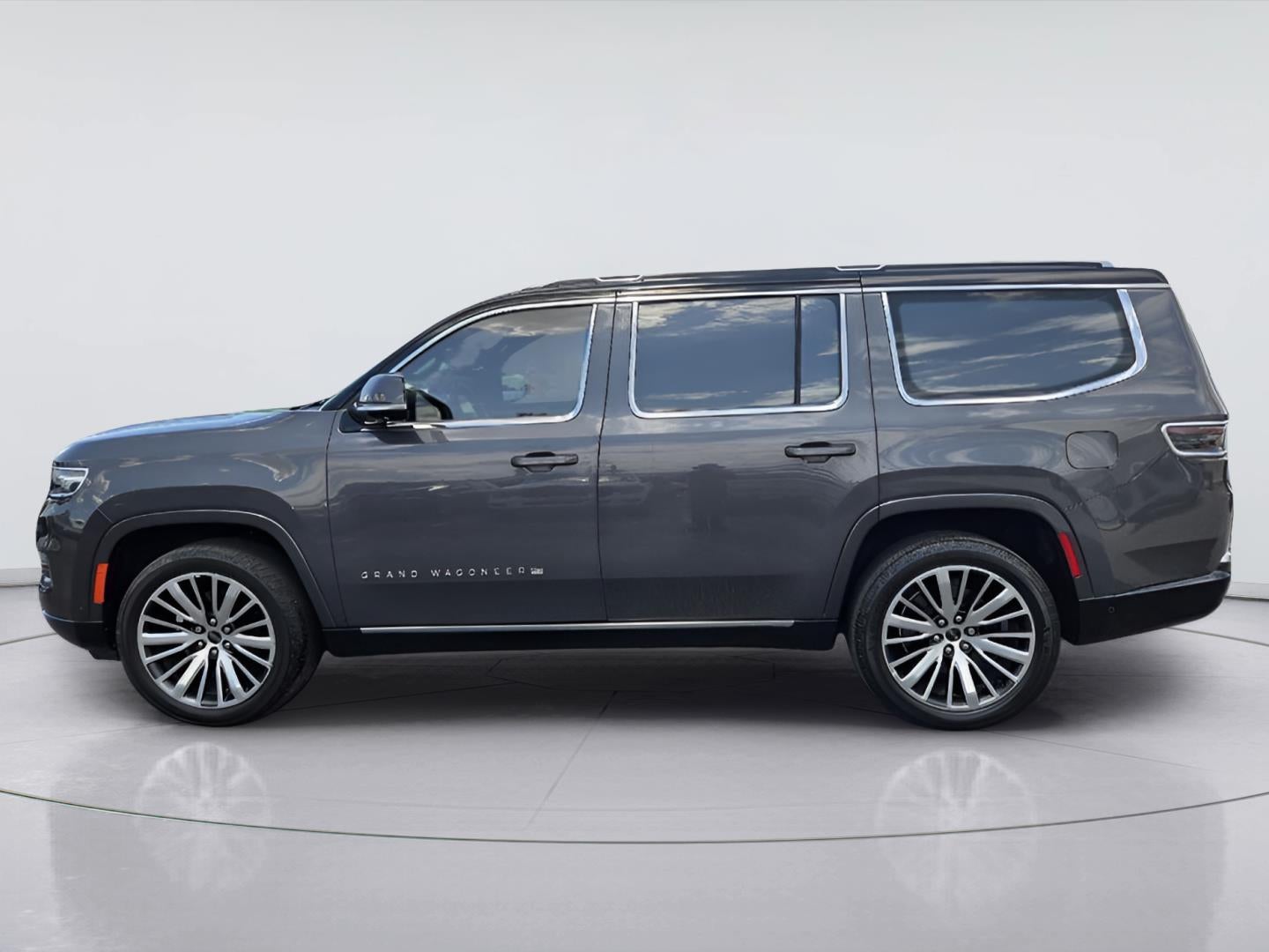 2022 Jeep Grand Wagoneer Series III