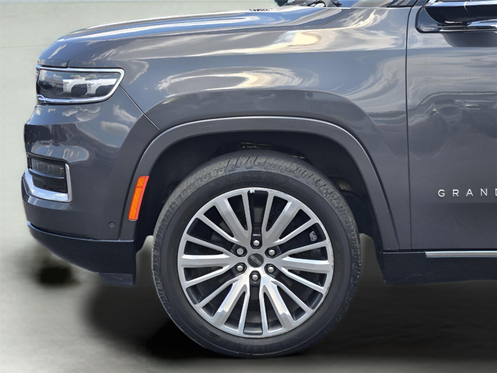 2022 Jeep Grand Wagoneer Series III