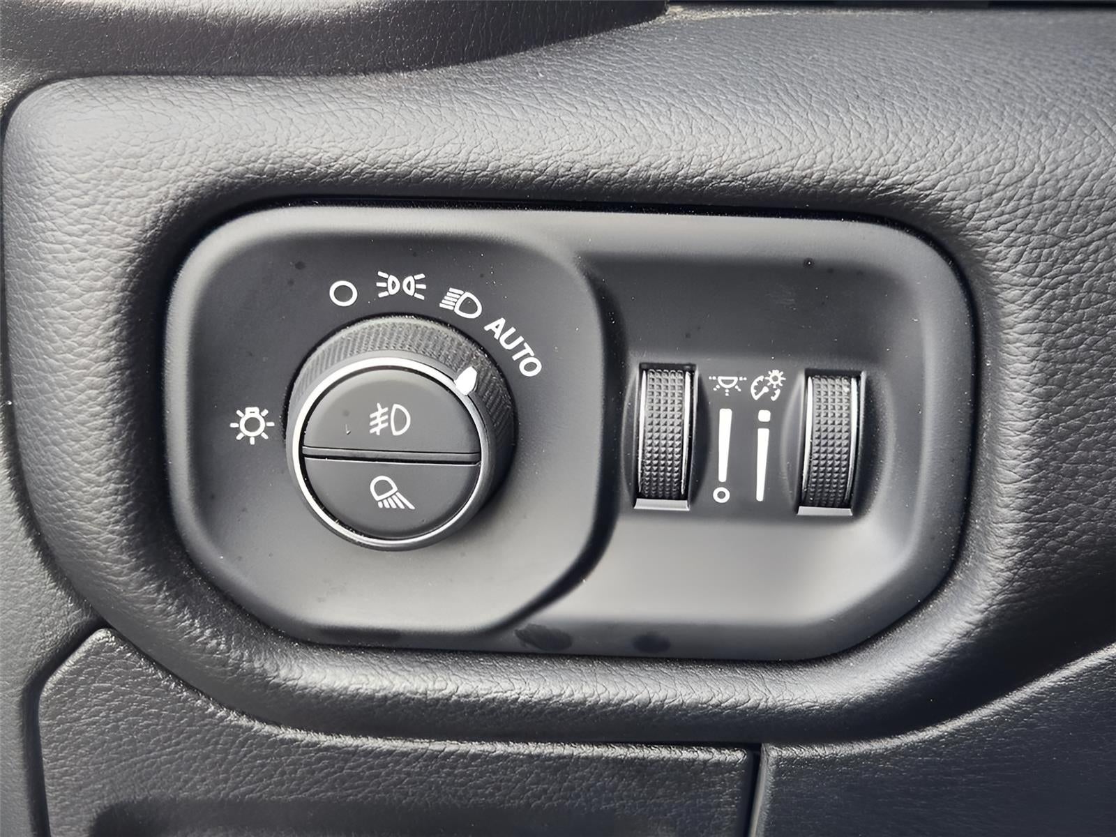 2025 RAM 1500 Lone Star