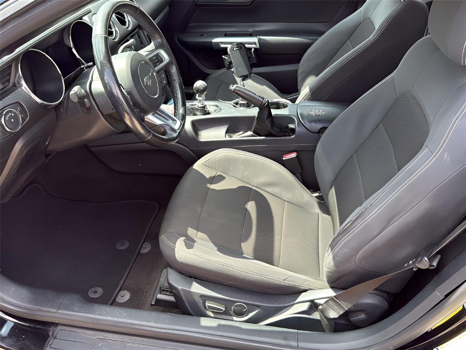 2015 Ford Mustang V6