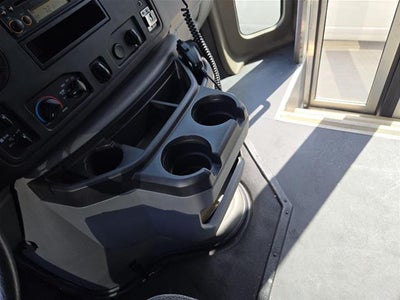 2015 Ford Econoline Commercial Cutaway E-450 SD