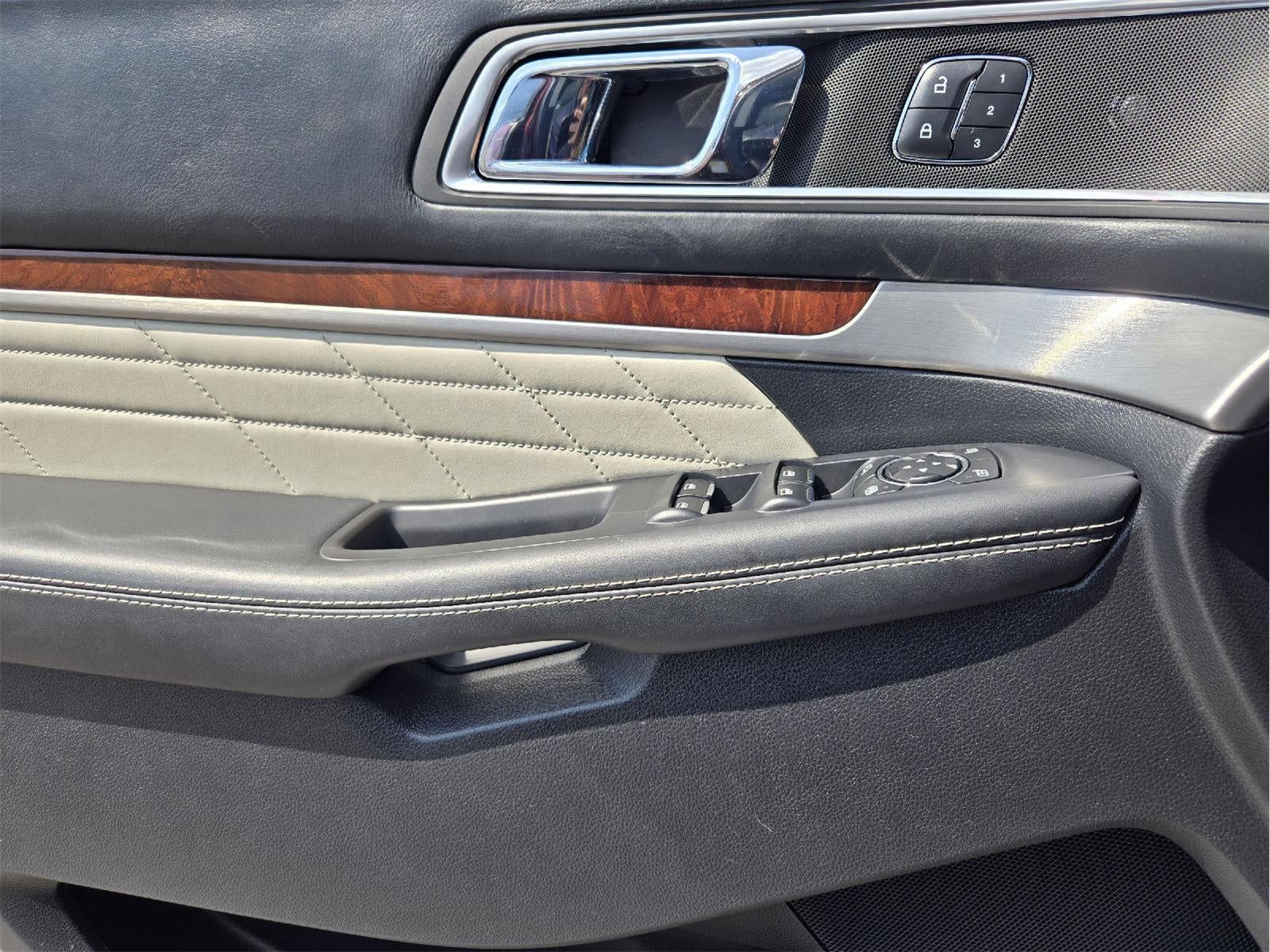 2016 Ford Explorer Platinum