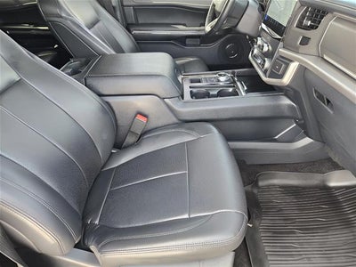 2022 Ford Expedition Max XLT