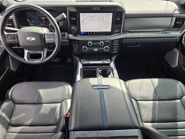2025 Ford Super Duty F-250 Platinum