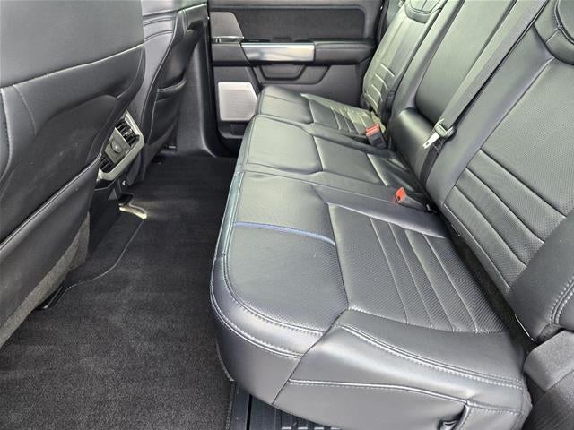 2025 Ford Super Duty F-250 Platinum