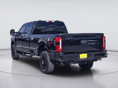 2025 Ford Super Duty F-350 XLT