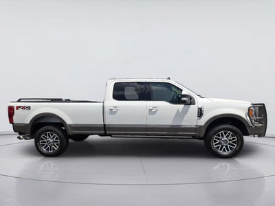 2019 Ford Super Duty F-350 SRW LARIAT