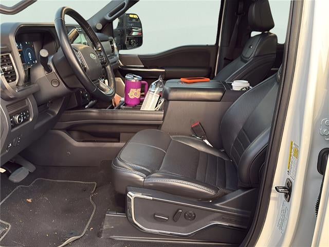 2025 Ford Super Duty F-350 DRW Platinum