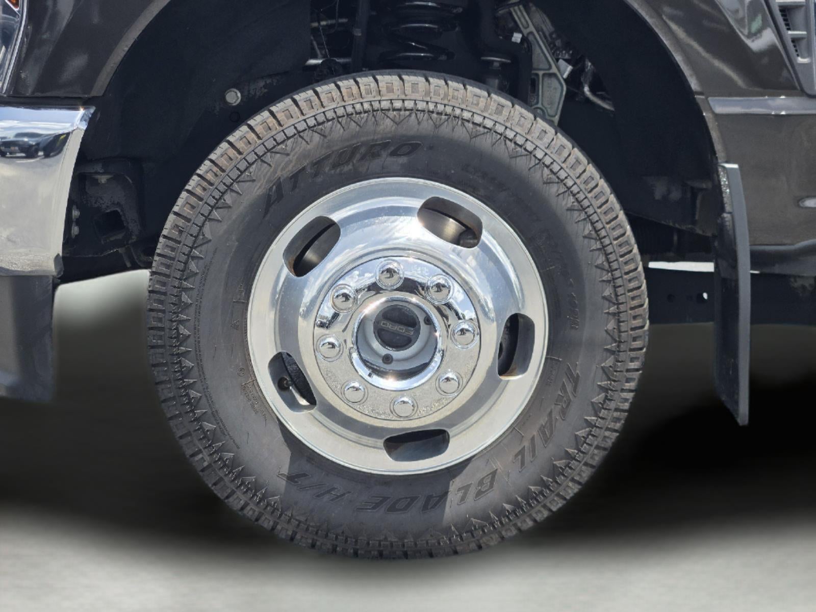 2024 Ford Super Duty F-350 DRW LARIAT